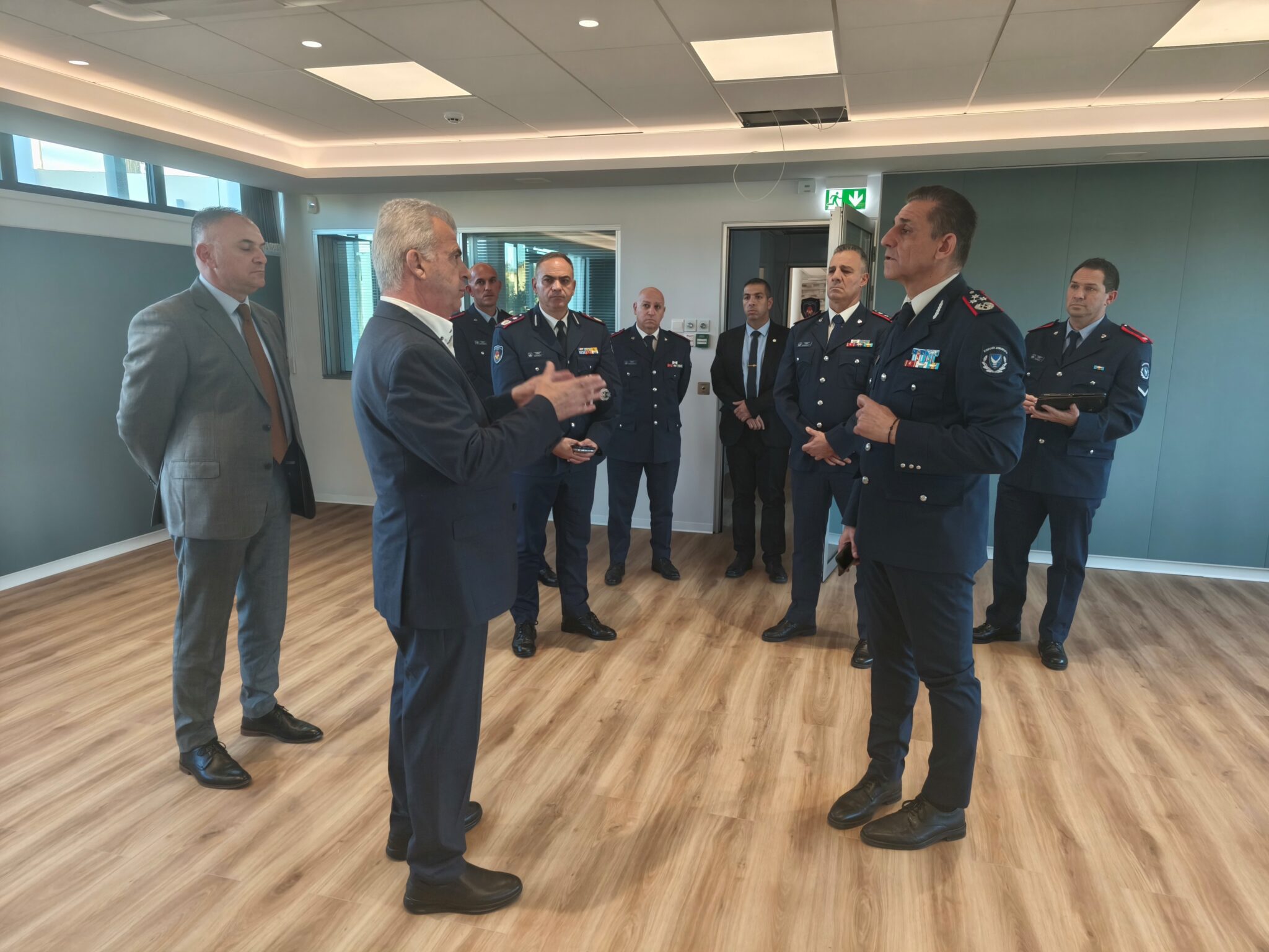 Επίσκεψη Κωνσταντίνου Φυτιρή στο Αρχηγείο της πυροσβεστικής