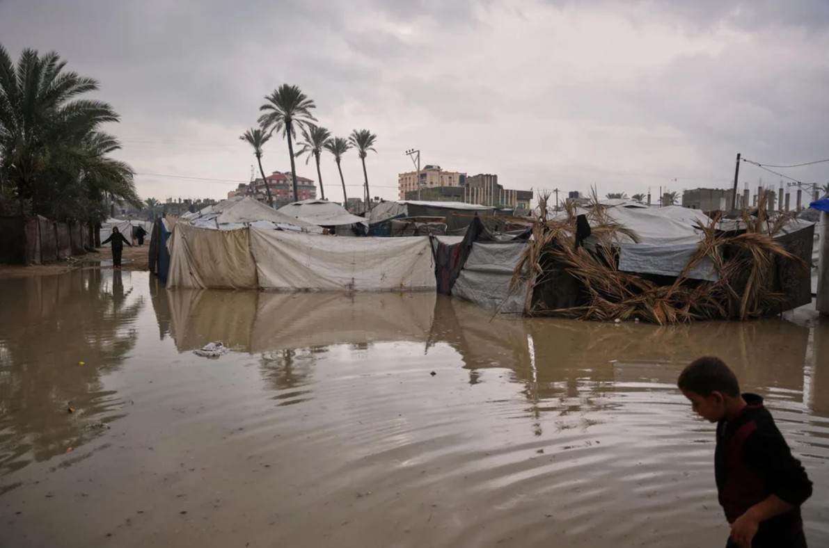 Η κακοκαιρία Byron κατασπάραξε τη Γάζα