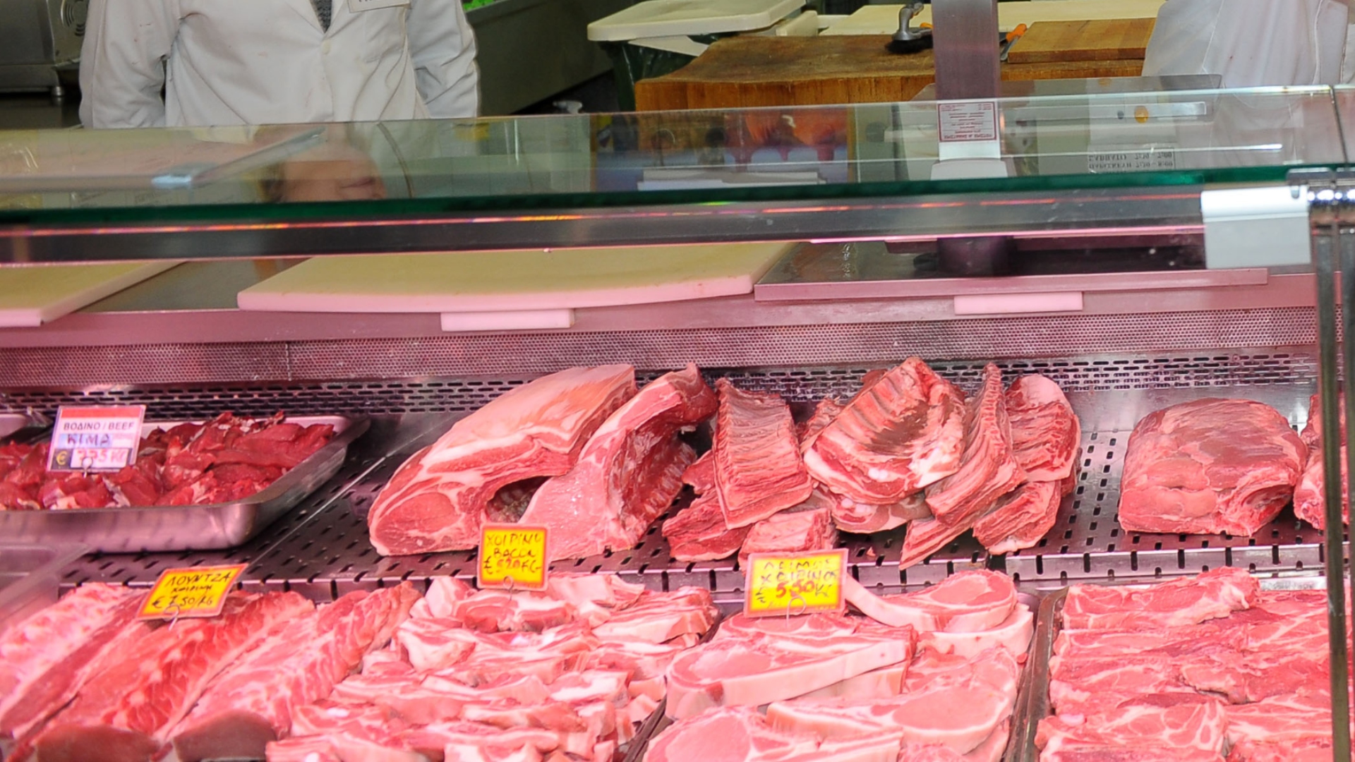 Άλλα 100 κιλά ακατάλληλων και επικίνδυνων κρεάτων σε δύο mini market’s στην Πάφο