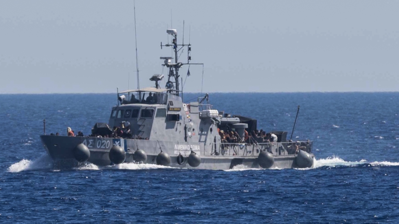 Εννέα επιχειρήσεις και διασώσεις 738 μεταναστών σε μια ημέρα στην Κρήτη