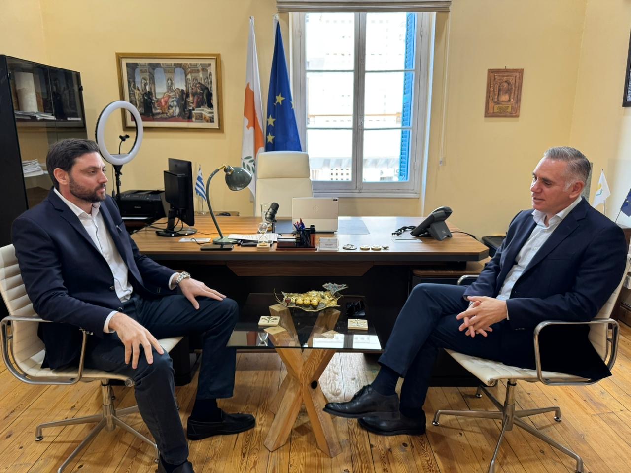 Νικόλας – Γιακουμή: Τετ α τετ … προάγγελος επιστροφής στο ΔΗΚΟ