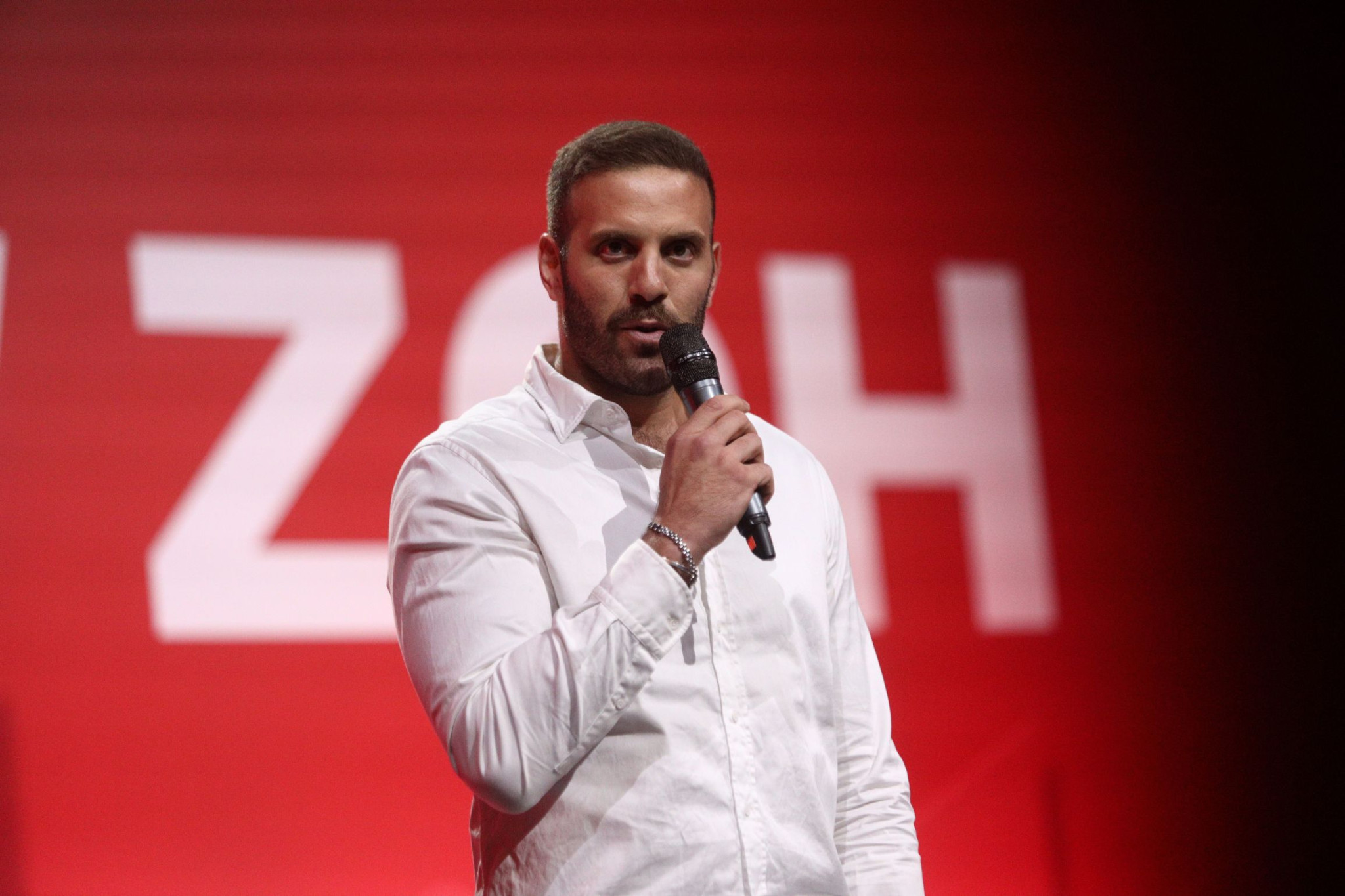 Ο ευρωβουλευτής Νίκος Παππάς χτύπησε τον δημοσιογράφο Νίκο Γιαννόπουλο