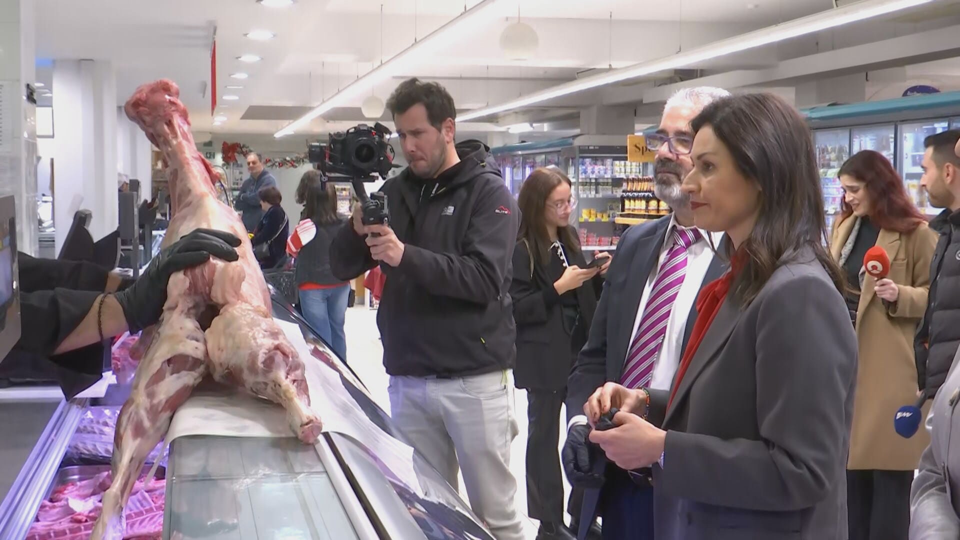 H Παναγιώτου στην αγορά: Ικανοποιημένη από τους Κύπριους που επιλέγουν κυπριακά