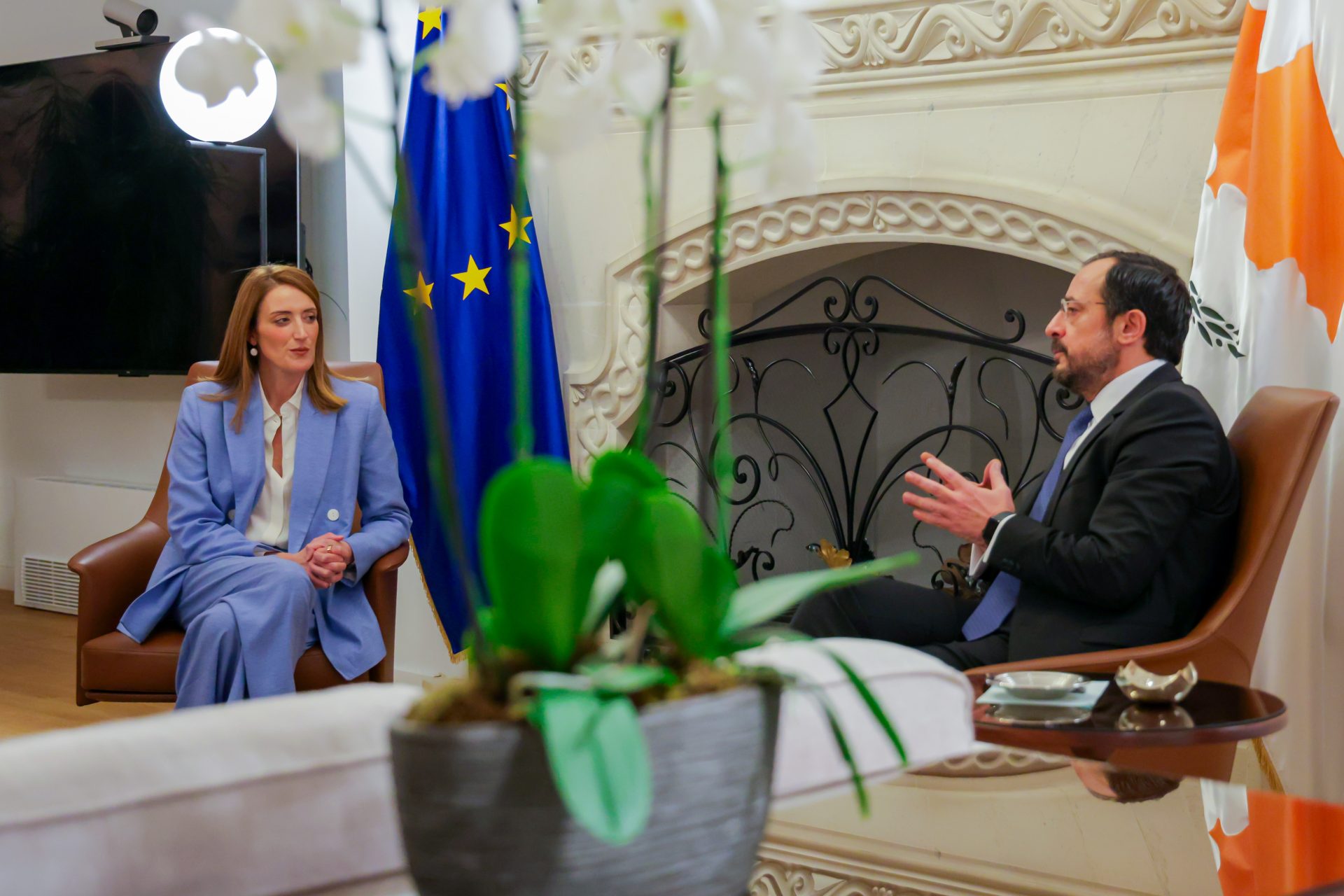 ΠτΔ σε Μέτσολα: Στόχος μας να ενισχύσουμε τη στρατηγική αυτονομία της ΕΕ