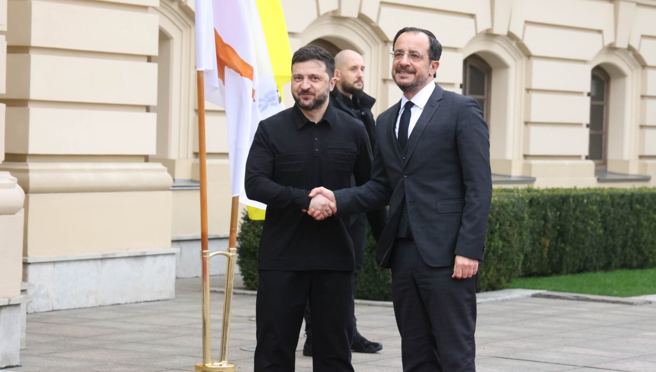 «Επιτήδειοι-ουδέτεροι»: Αυστηρό μήνυμα ΠτΔ από το Κίεβο σε κράτη που υπονομεύουν τις κυρώσεις, ζήτησε τον «πλούτο των εισβολέων» ο Ζελένσκι