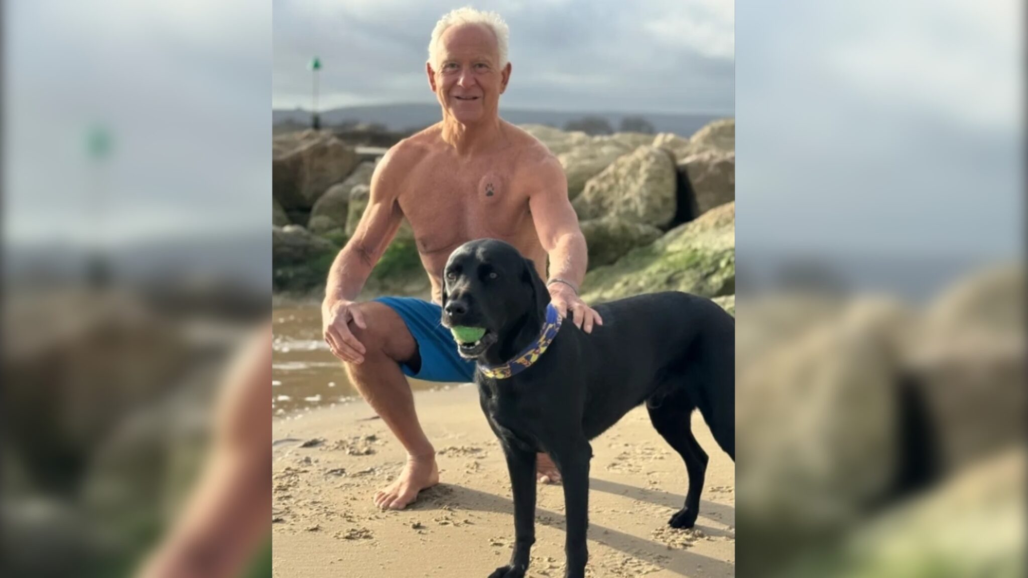Σκύλος ήρωας έσωσε τον 71χρονο κηδεμόνα του που κατέρρευσε σε άδεια παραλία