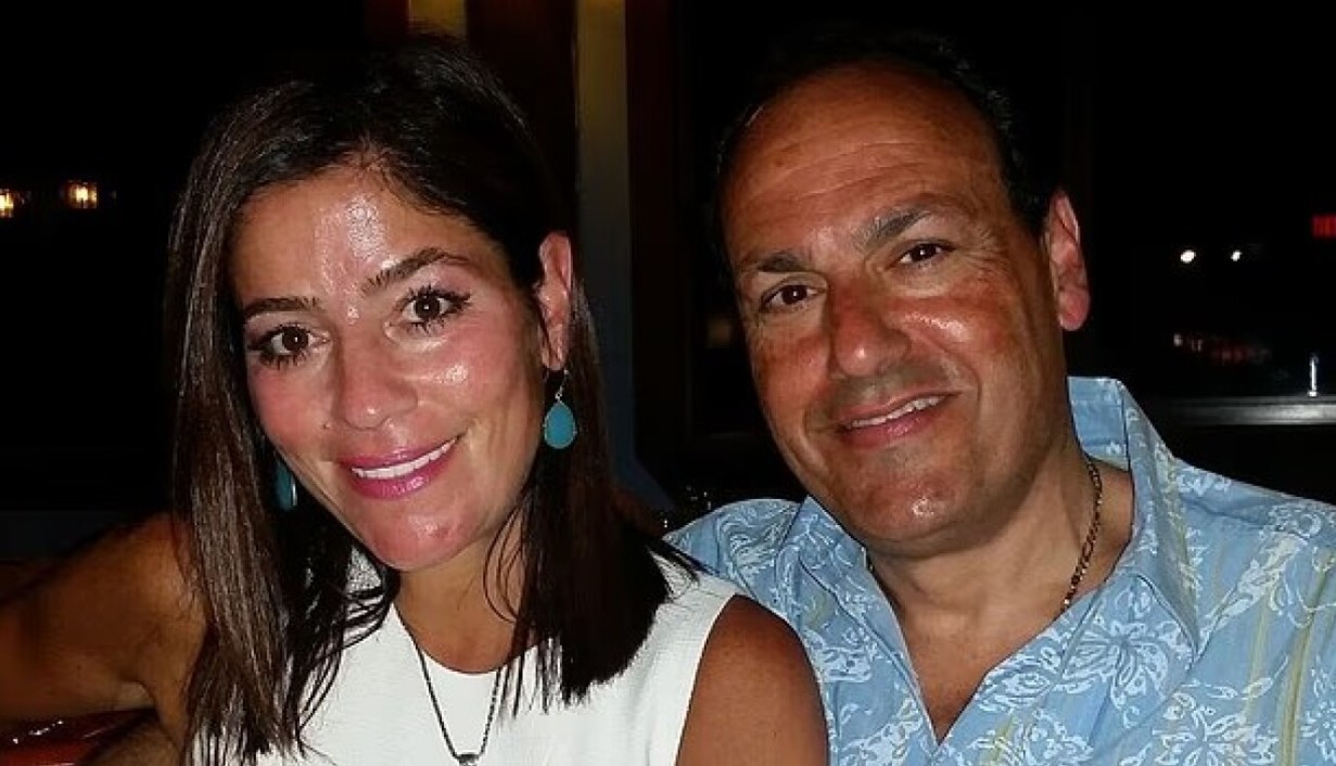 Σκοτώθηκε σε δυστύχημα με golf cart που οδηγούσε ο Ελληνοαμερικανός σύζυγός της 58χρονη