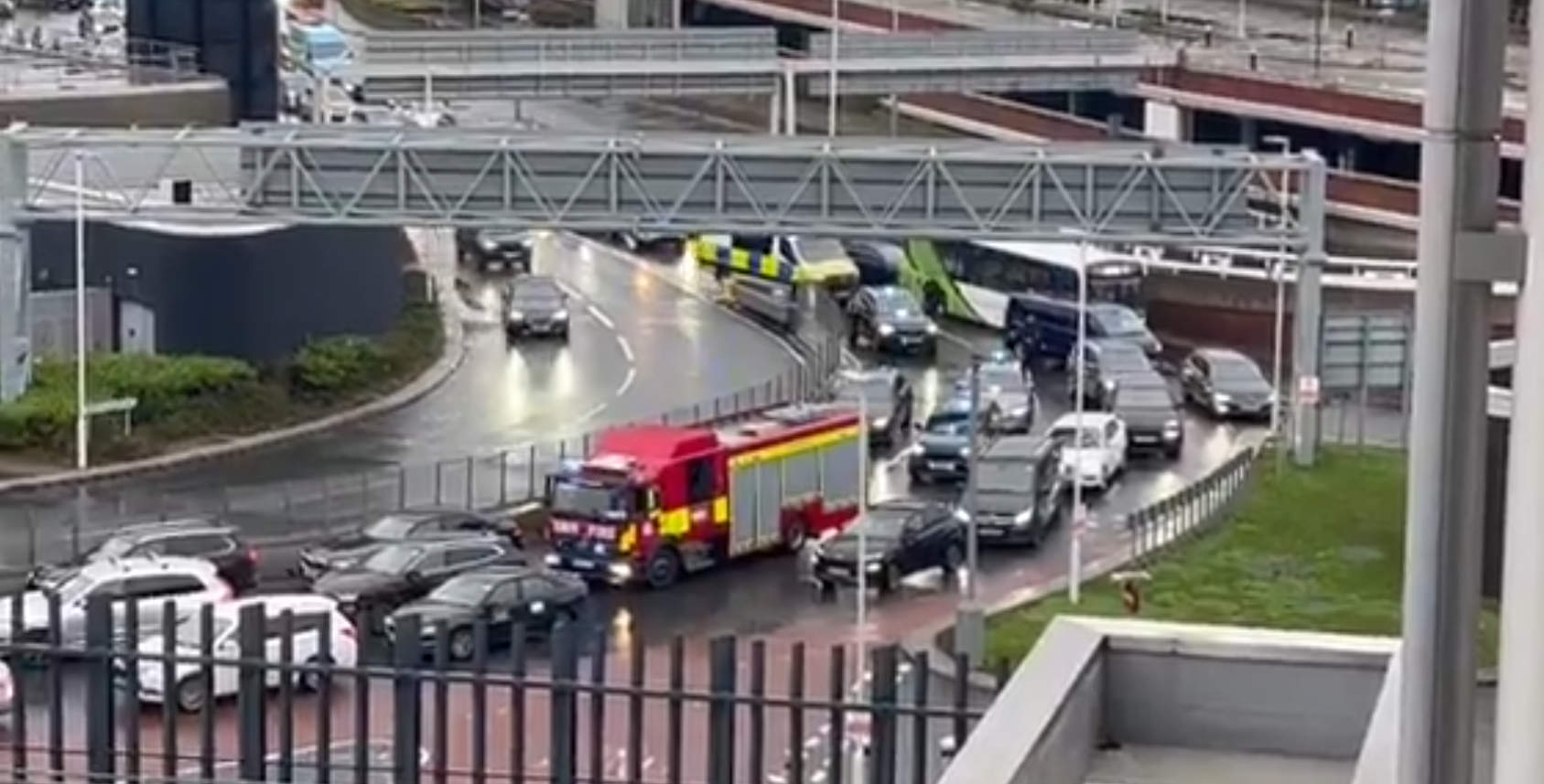 Συναγερμός στο αεροδρόμιο Χίθροου: Έκλεισαν terminal, ένοπλοι αστυνομικοί στο σημείο