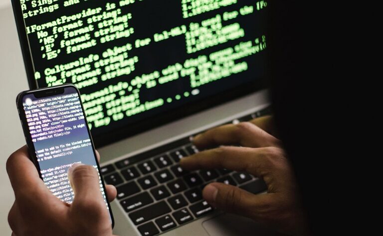 Απόφαση «βόμβα» στην Ελλάδα: Ανοίγει ξανά η υπόθεση των υποκλοπών