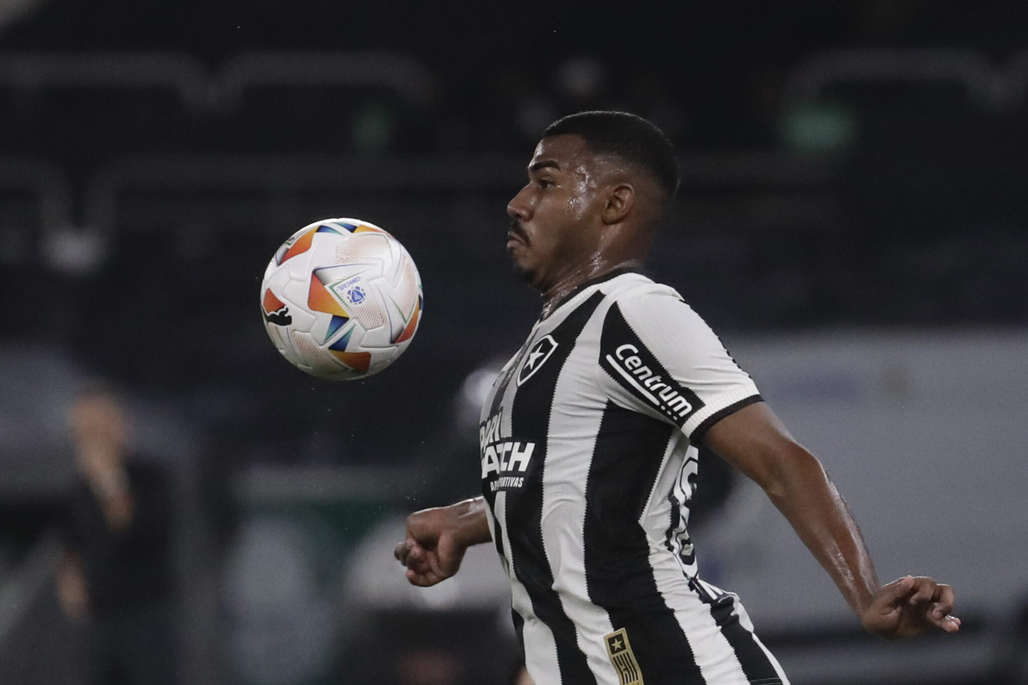 Τι «παίζει» με ενίσχυση και πιθανές αποχώρησεις στον Ολυμπιακό