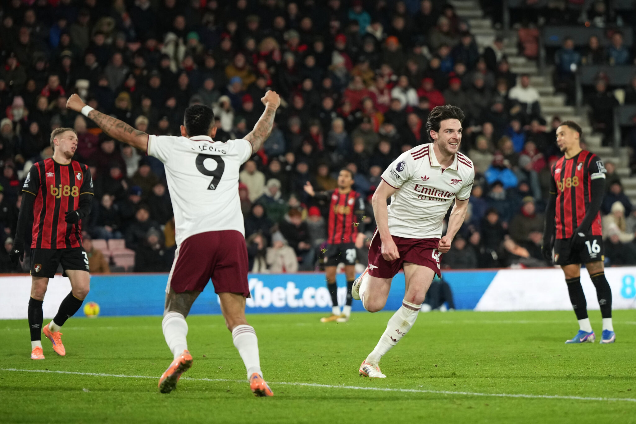 Παρέμεινε αφεντικό για τον τίτλο με λάμψη Ράις η Άρσεναλ