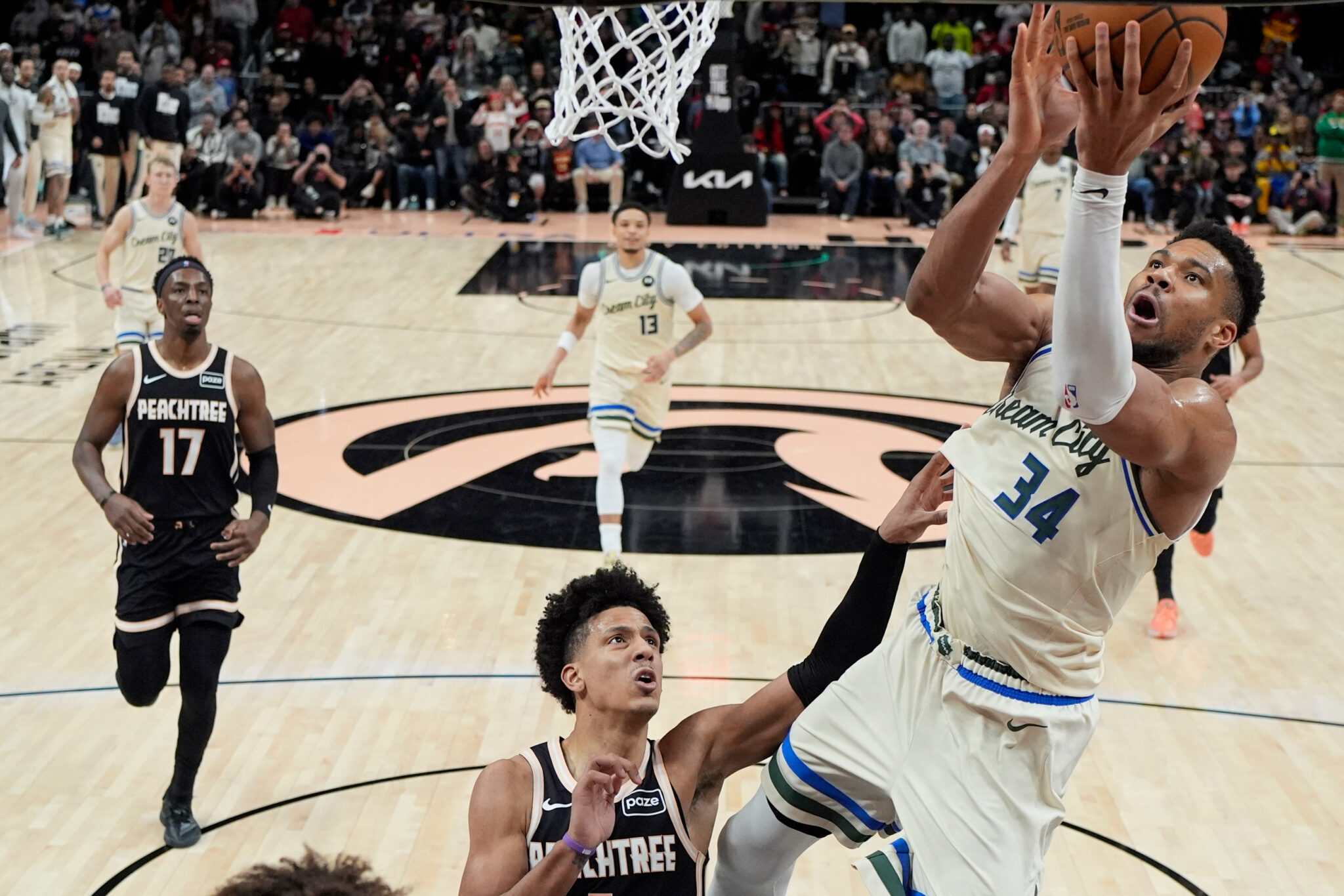 Με κορυφαίο τον Γιάννη οι Μπακς έσπασαν την γκίνια και επέστρεψαν στις νίκες