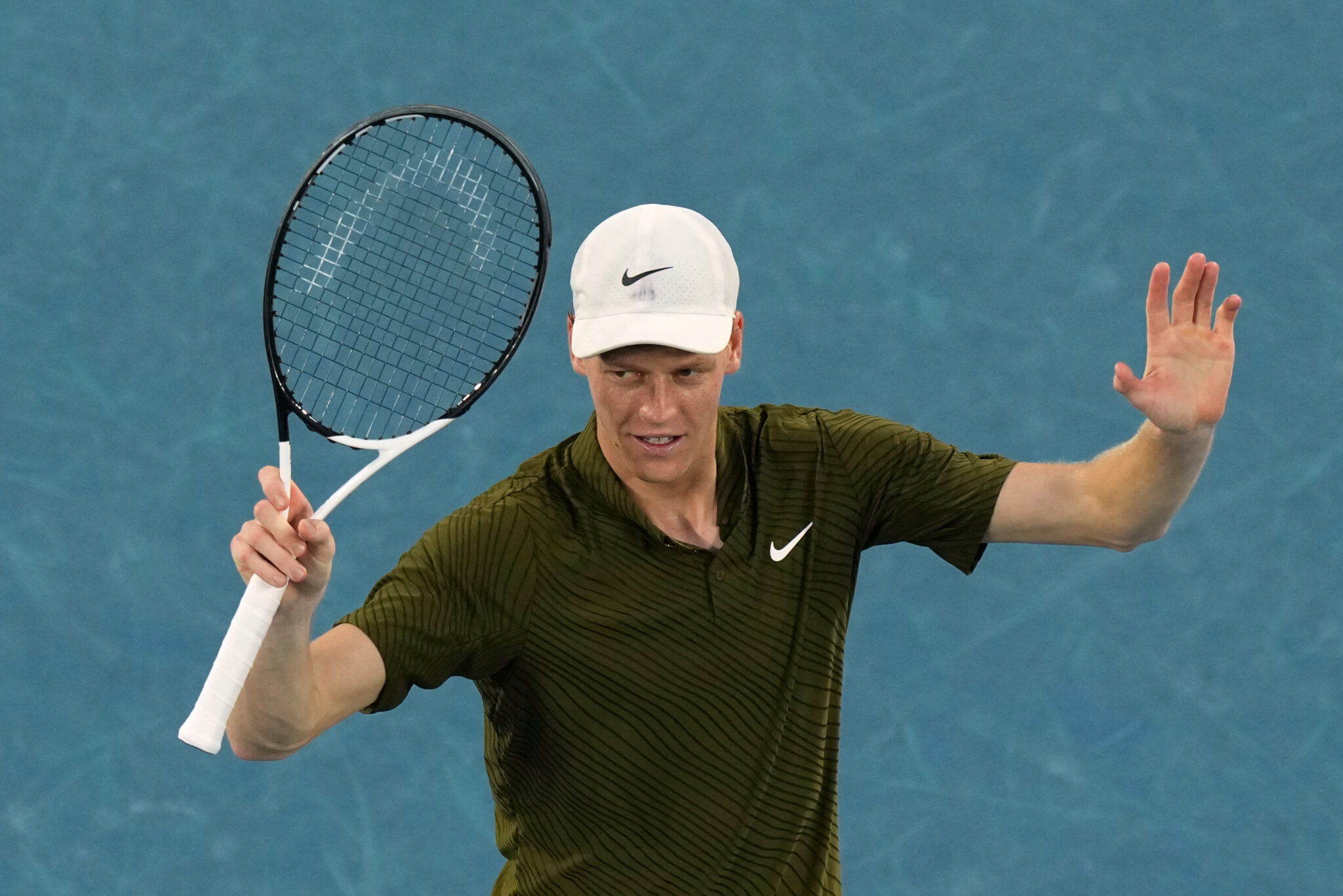 Australian Open: Πήρε άνετα τον «εμφύλιο» και πέρασε στους «8» ο Σίνερ (ΒΙΝΤΕΟ)