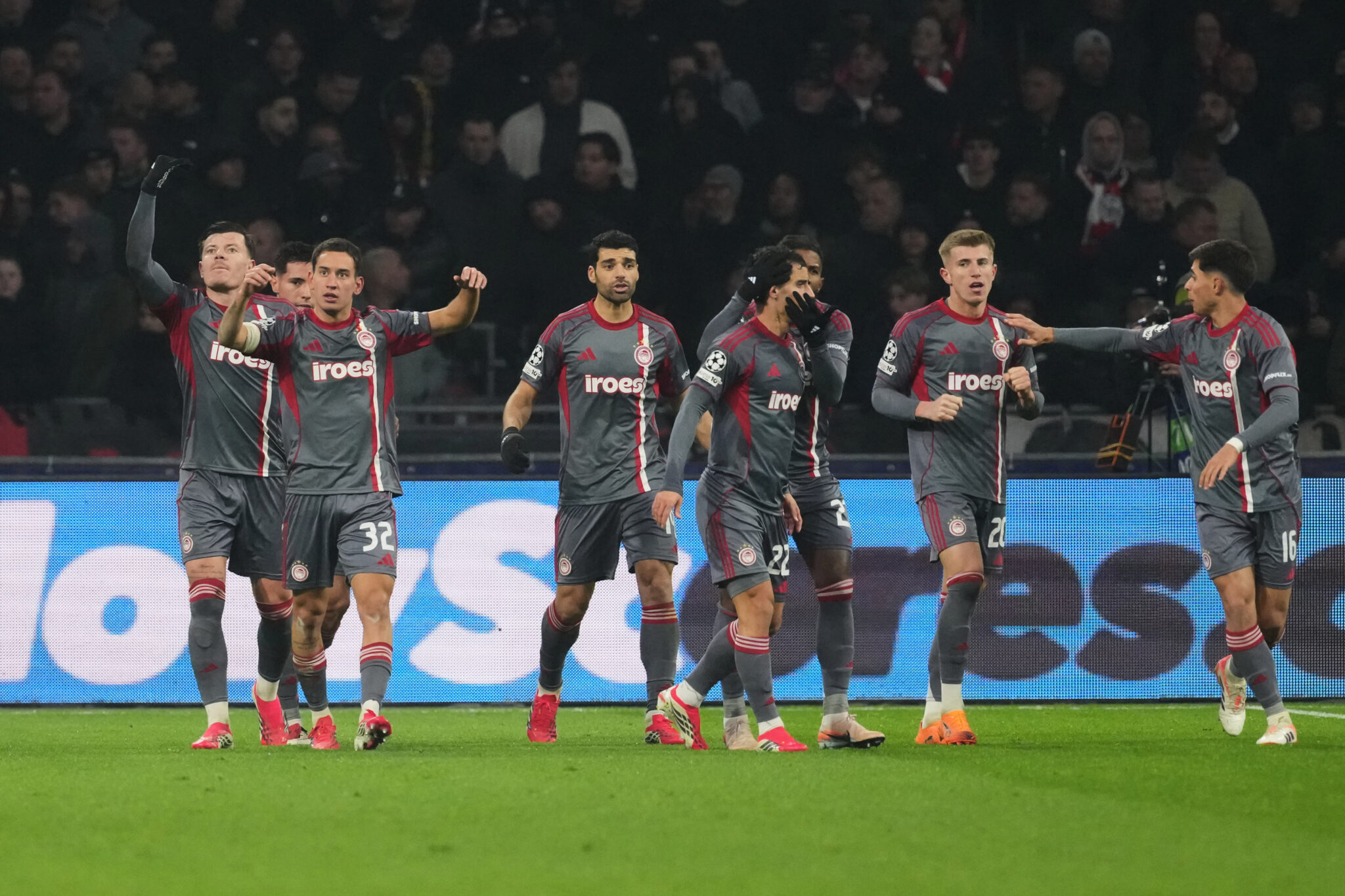 «Κλείδωσε» την απευθείας παρουσία στην League Phase ο Ολυμπιακός αν πάρει το πρωτάθλημα