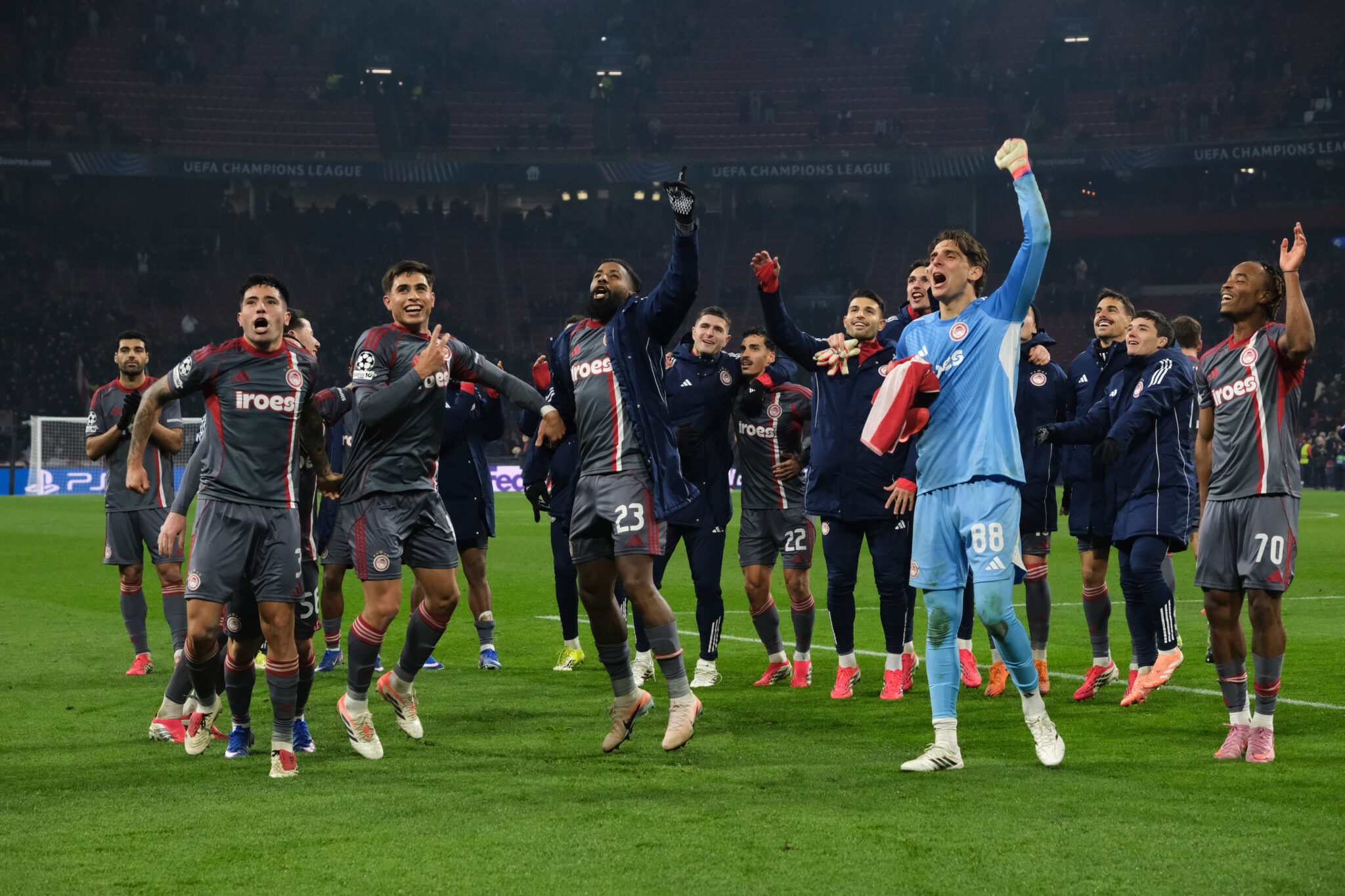 Υπερηχητικός Ολυμπιακός «άλωσε» την Ολλανδία και προκρίθηκε (ΒΙΝΤΕΟ)