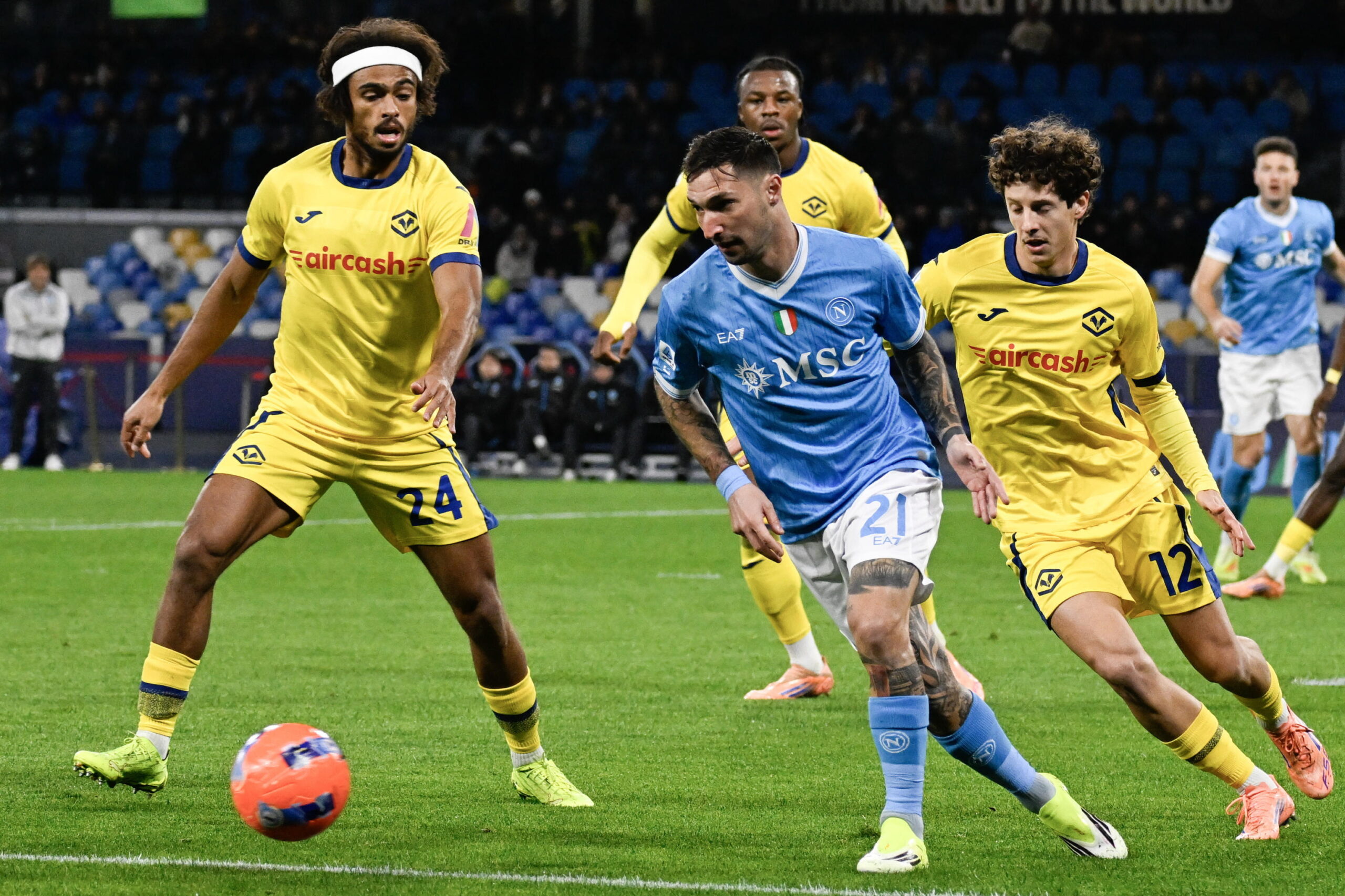 Φρέναρε τη Νάπολι μέσα στο «Ντιέγκο Μαραντόνα» η Ελλάς Βερόνα