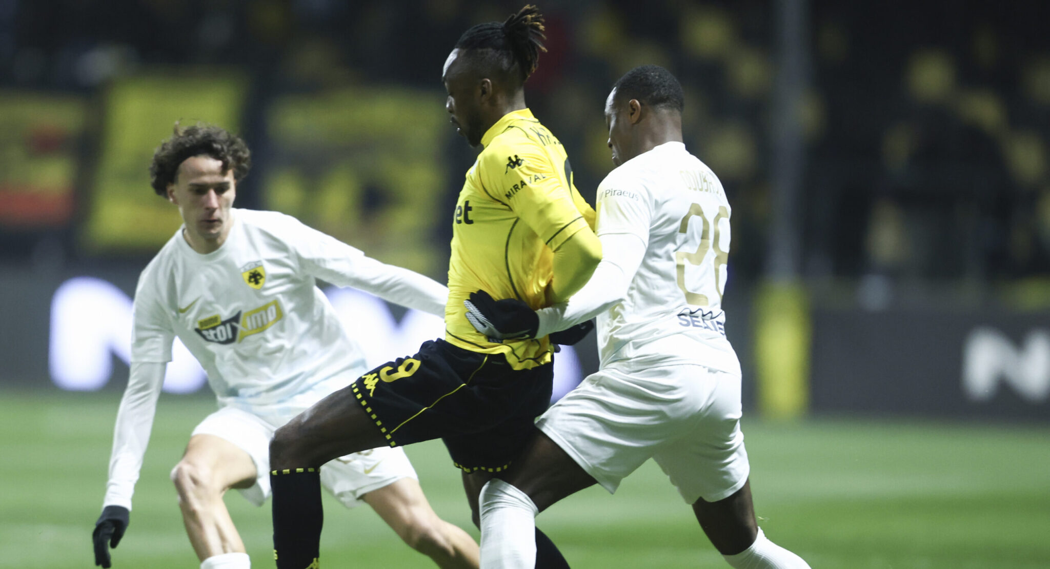 Ο Άρης ύψωσε τείχος στην ΑΕΚ και την έριξε από την κορυφή