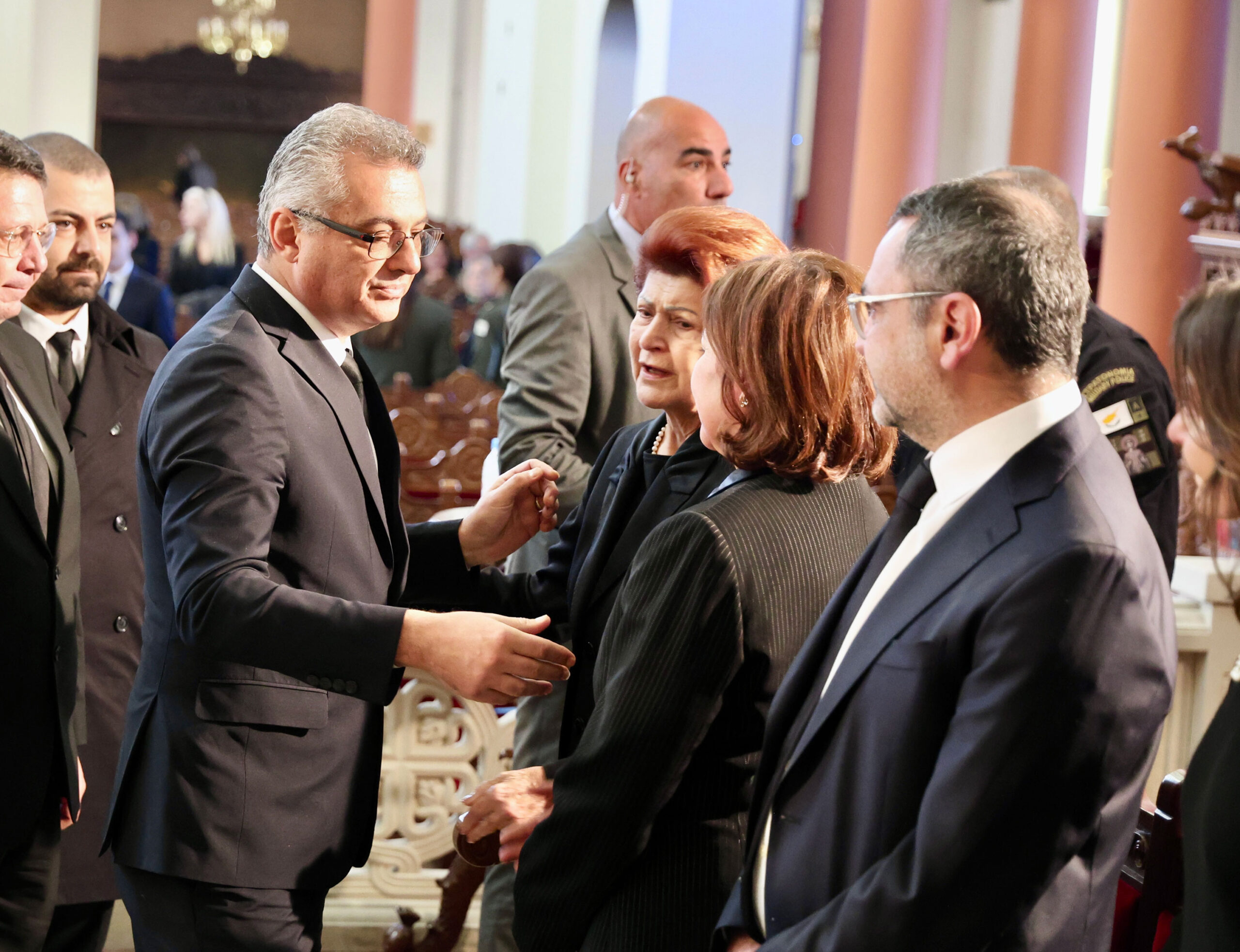 &Sigma;&tau;&eta;&nu; &kappa;&eta;&delta;&epsilon;ί&alpha; &tau;&omicron;&upsilon; &Gamma;&iota;ώ&rho;&gamma;&omicron;&upsilon; &Beta;&alpha;&sigma;&iota;&lambda;&epsilon;ί&omicron;&upsilon; Έ&rho;&chi;&iota;&omicron;&upsilon;&rho;&mu;&alpha;&nu; &kappa;&alpha;&iota; &Mu;&epsilon;&chi;&mu;έ&tau; &Alpha;&lambda;ί &Tau;&alpha;&lambda;ά&tau;