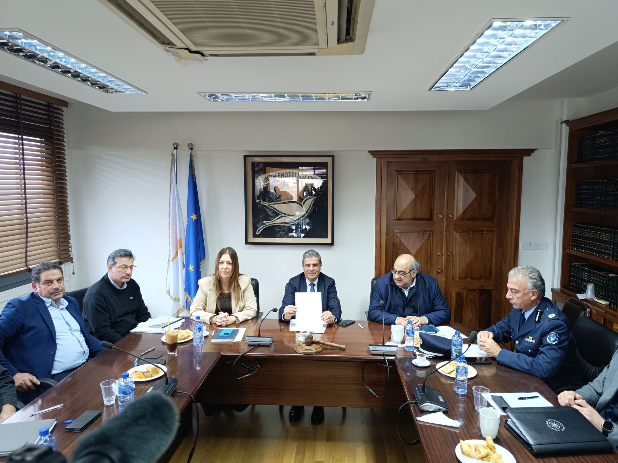 «Ιστορική μέρα»: Υπέγραψαν συμφωνία ΠΑΣΥΔΥ και συντεχνίες κρατικού τομέα