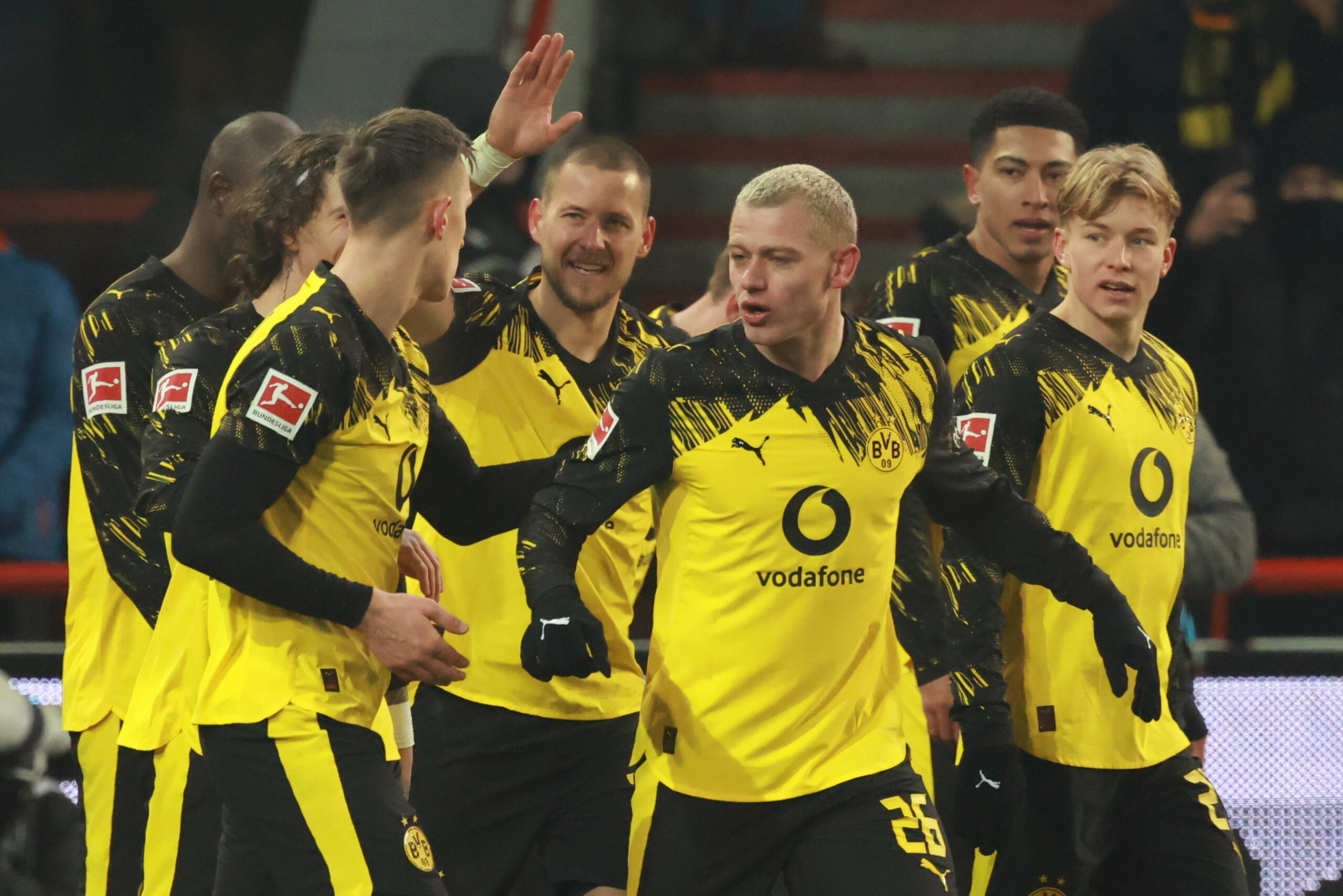 Χάλασε τα γενέθλια της Ουνιόν και… ξετύλιξε το δώρο της Μπάγερν η Ντόρτμουντ