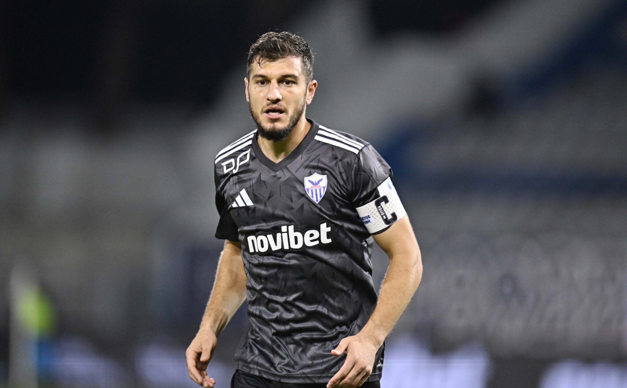 Μπαίνει χειρουργείο και μένει εκτός για αρκετές εβδομάδες ο Αρτυματάς