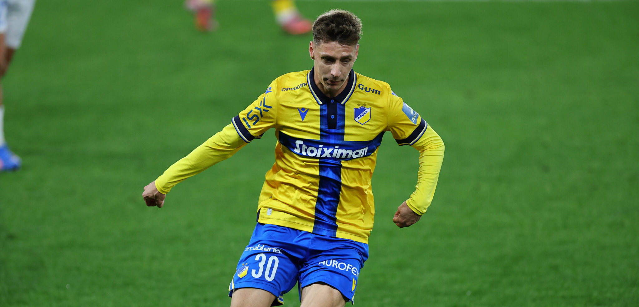 «Σειρήνες» από το εξωτερικό για Κόρμπου – Αποφασίζουν σύντομα στον ΑΠΟΕΛ