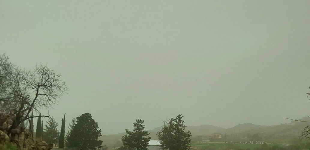 Οδηγοί προσοχή! Χαμηλή ορατότητα στον αυτοκινητόδρομο λόγω σκόνης