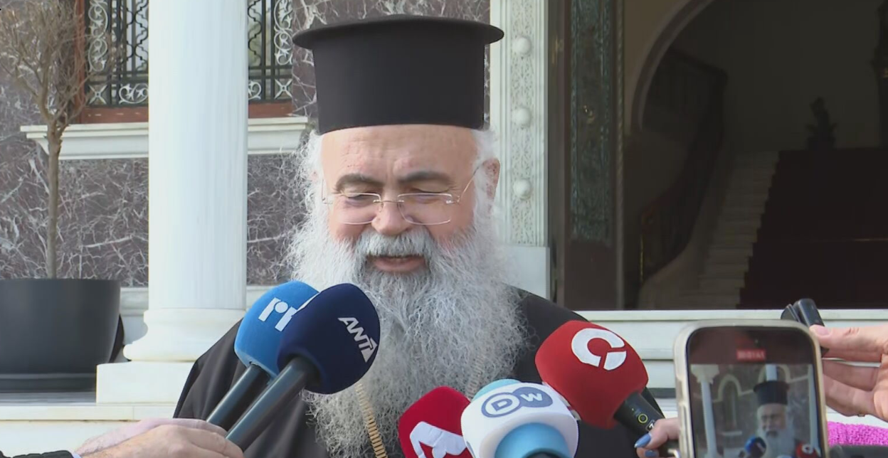 Με «άρωμα» Βουλευτικών και μηνύματα με αποδέκτες, το Πασχαλινό μήνυμα του Αρχιεπισκόπου