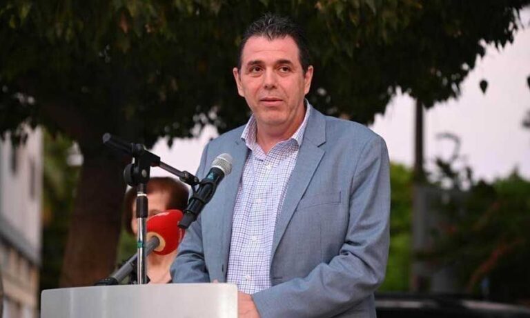 «Προσπάθεια σπίλωσης του ονόματος μου» βλέπει ο Α. Παπαχαραλάμπους