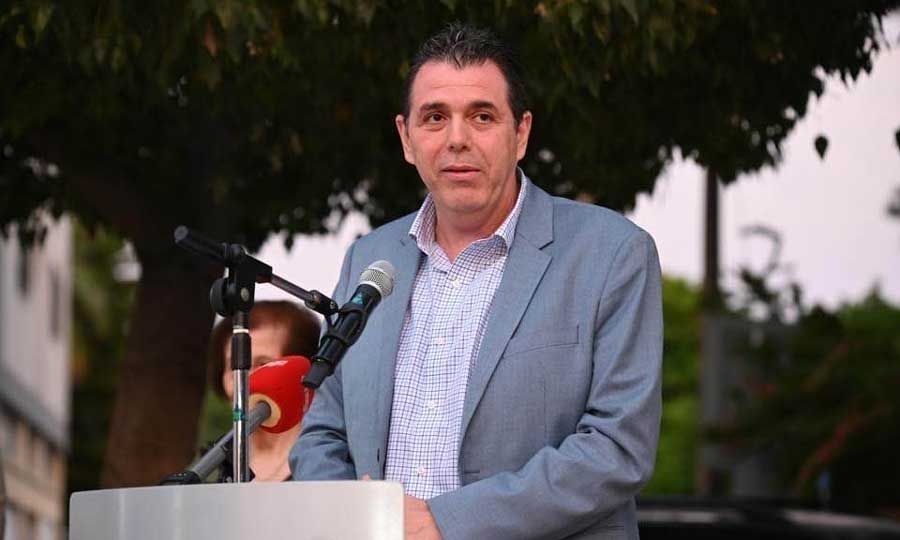 &laquo;&Pi;&rho;&omicron;&sigma;&pi;ά&theta;&epsilon;&iota;&alpha; &sigma;&pi;ί&lambda;&omega;&sigma;&eta;&sigmaf; &tau;&omicron;&upsilon; &omicron;&nu;ό&mu;&alpha;&tau;&omicron;&sigmaf; &mu;&omicron;&upsilon;&raquo; &beta;&lambda;έ&pi;&epsilon;&iota; &omicron; &Alpha;. &Pi;&alpha;&pi;&alpha;&chi;&alpha;&rho;&alpha;&lambda;ά&mu;&pi;&omicron;&upsilon;&sigmaf;