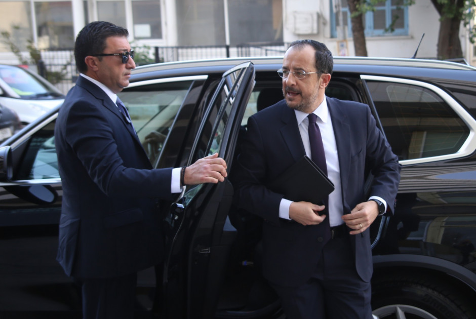 Δημοσκόπηση RAI: Βαρύ το πλήγμα στην εικόνα του Προέδρου