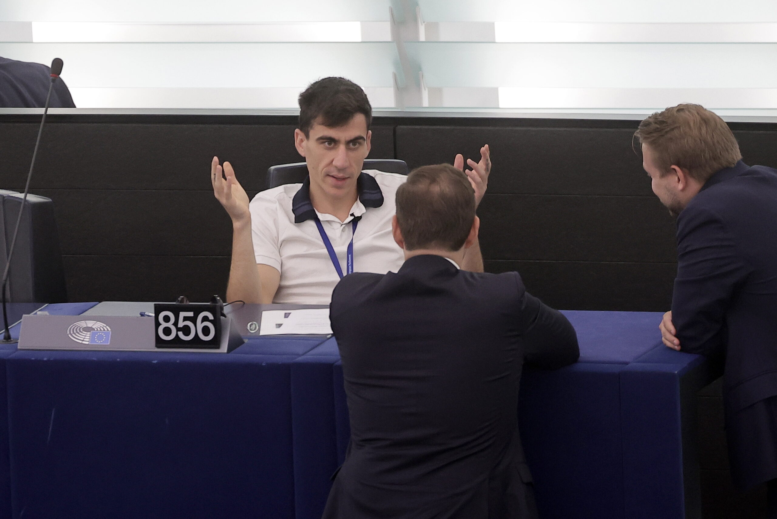 Ενώπιον Ευρωκοινοβουλίου η καταγγελία κατά Φειδία για την αναφορά του σε «πελλούς»