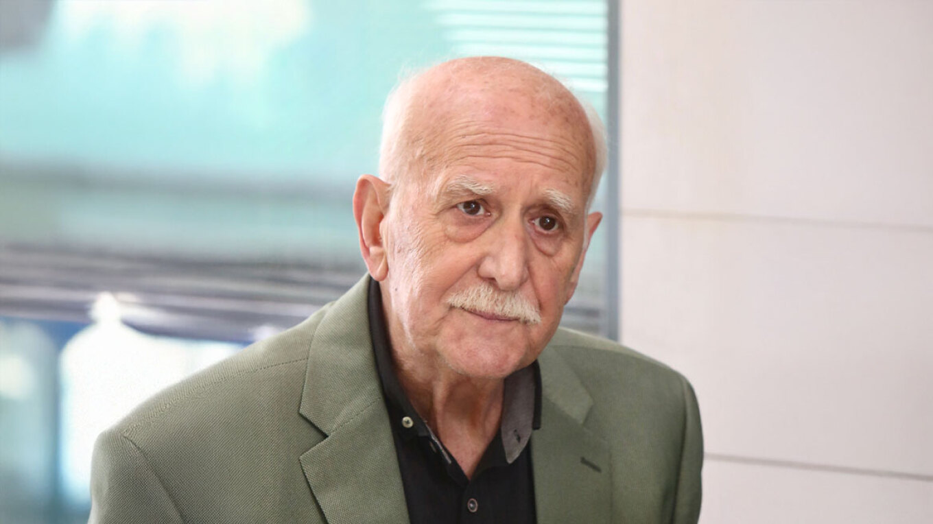 Ο Γιώργος Παπαδάκης στο νοσοκομείο με βαρύτατο έμφραγμα