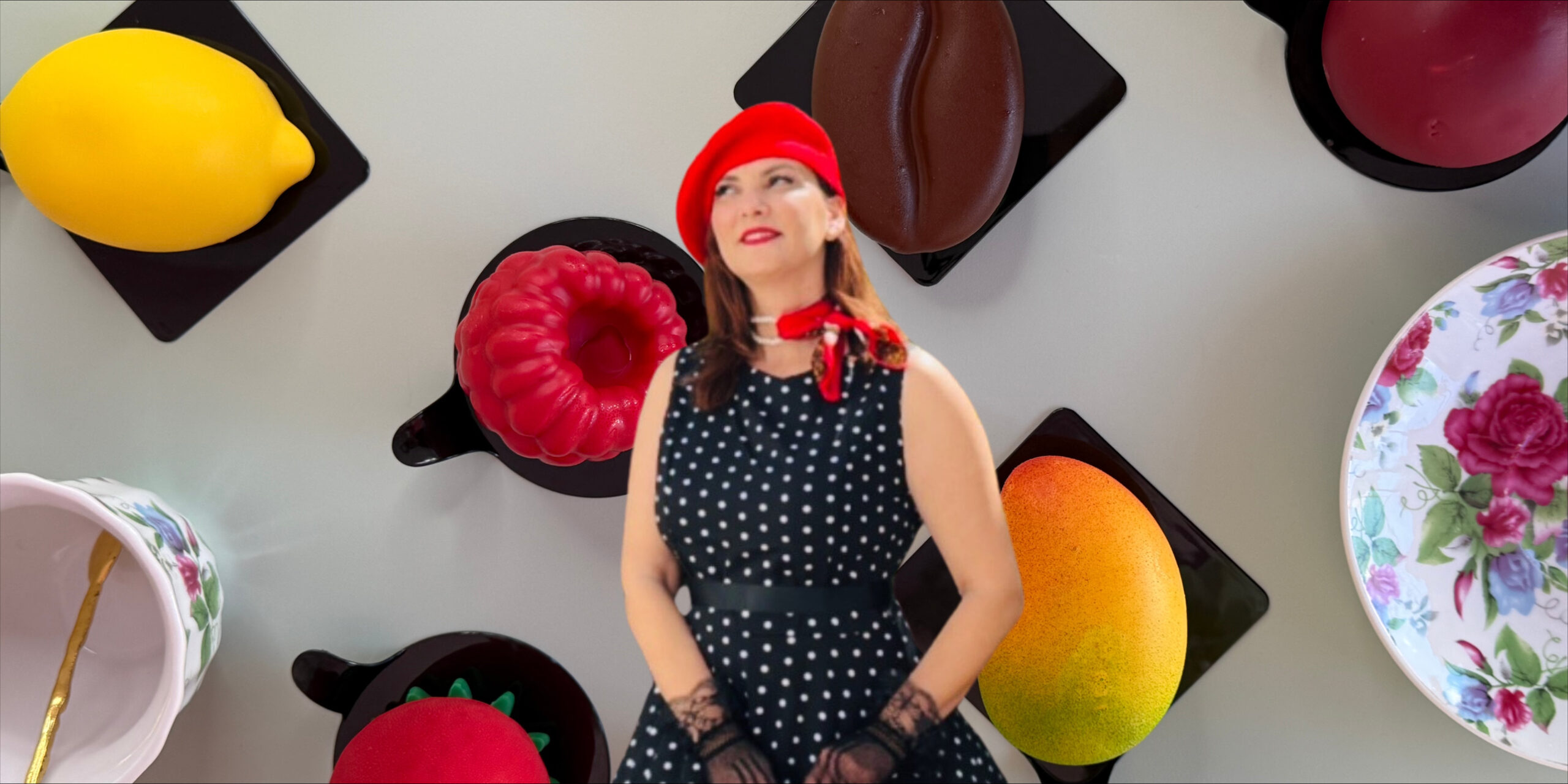 &Alpha;&pi;ό &tau;&omicron; &Pi;&alpha;&rho;ί&sigma;&iota; &sigma;&tau;&eta;&nu; &Kappa;ύ&pi;&rho;&omicron;: &Gamma;&lambda;&upsilon;&kappa;ά &pi;&omicron;&upsilon; &mu;&omicron;&iota;ά&zeta;&omicron;&upsilon;&nu; &mu;&epsilon; &phi;&rho;&omicron;ύ&tau;&alpha; &kappa;&alpha;&iota; &kappa;ά&nu;&omicron;&upsilon;&nu; &theta;&rho;&alpha;ύ&sigma;&eta; &pi;&alpha;&gamma;&kappa;&omicron;&sigma;&mu;ί&omega;&sigmaf;