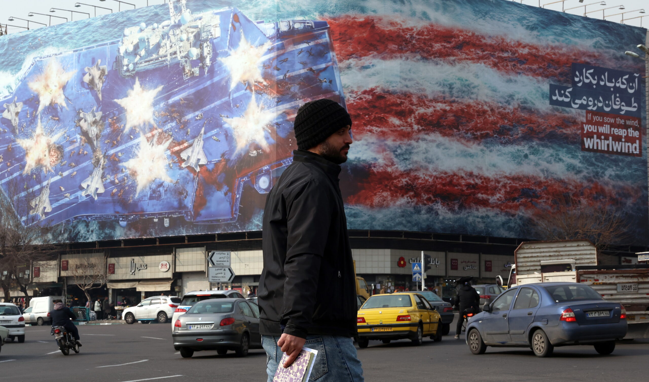 Τύμπανα πολέμου: Αμερικανική αρμάδα στον Περσικό Κόλπο, σφοδρά αντίποινα ορκίζεται το Ιράν αν επιτεθούν οι ΗΠΑ