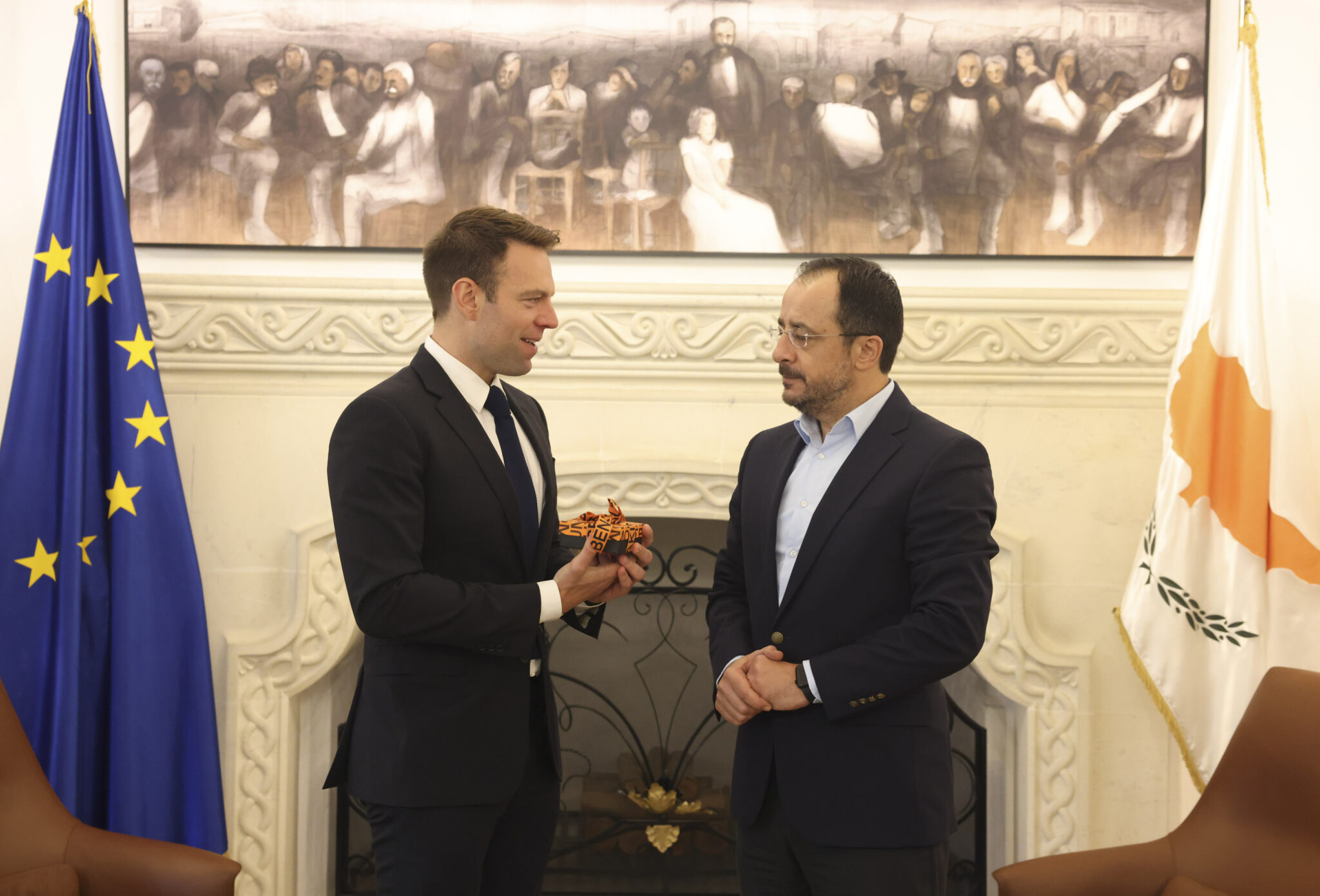 Κασσελάκης κατά Χριστοδουλίδη: Τον καλεί να παραιτηθεί για το βίντεο και στηρίζει Οδυσσέα