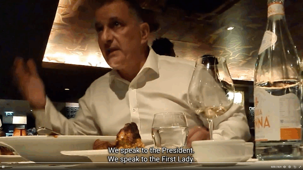 &Beta;&Iota;&Nu;&Tau;&Epsilon;&Omicron;: &laquo;&Kappa;&rho;&upsilon;&phi;έ&sigmaf;&raquo; &sigma;&upsilon;&nu;&omicron;&mu;&iota;&lambda;ί&epsilon;&sigmaf; &tau;&rho;&iota;ώ&nu; &pi;&rho;&omicron;&sigma;ώ&pi;&omega;&nu; &mu;&epsilon; &delta;ή&theta;&epsilon;&nu; &epsilon;&pi;&epsilon;&nu;&delta;&upsilon;&tau;έ&sigmaf; &pi;&rho;&omicron;&kappa;&alpha;&lambda;&omicron;ύ&nu; &pi;&omicron;&lambda;&iota;&tau;&iota;&kappa;ό &sigma;ά&lambda;&omicron;