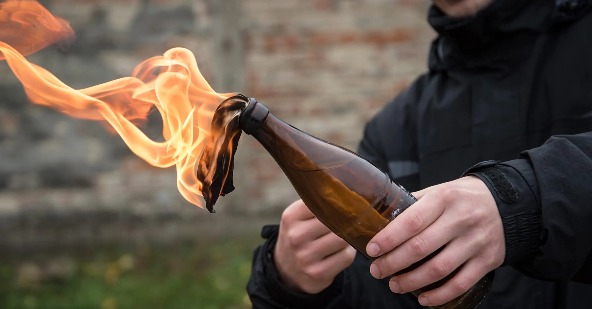 &Alpha;&nu;ή&lambda;&iota;&kappa;&omicron;&iota; έ&rho;&iota;&xi;&alpha;&nu; &beta;ό&mu;&beta;&epsilon;&sigmaf; &mu;&omicron;&lambda;ό&tau;&omicron;&phi; &sigma;&tau;&eta;&nu; &alpha;&upsilon;&lambda;ή &sigma;&pi;&iota;&tau;&iota;&omicron;ύ &sigma;&tau;&eta;&nu; &Alpha;&rho;&alpha;&delta;ί&pi;&pi;&omicron;&upsilon;