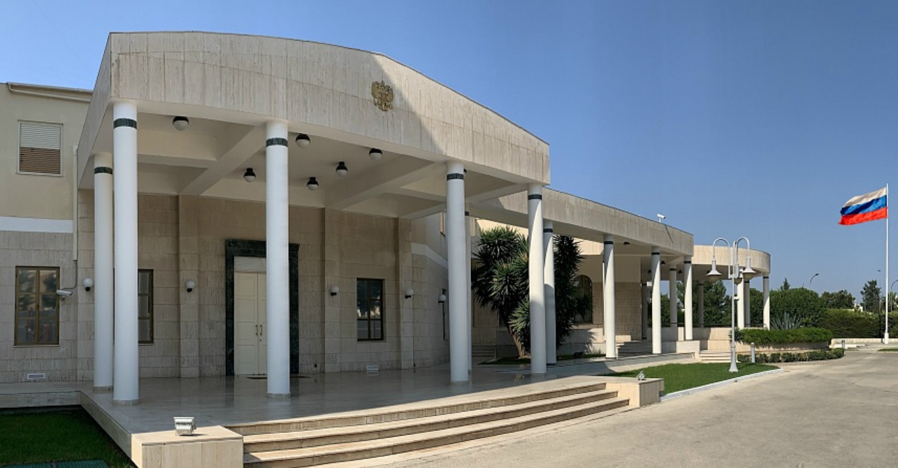 Μυστήριος θανάτος διπλωμάτη στη Ρωσική Πρεσβεία, δεν επετράπη η είσοδος της αστυνομίας στο κτίριο