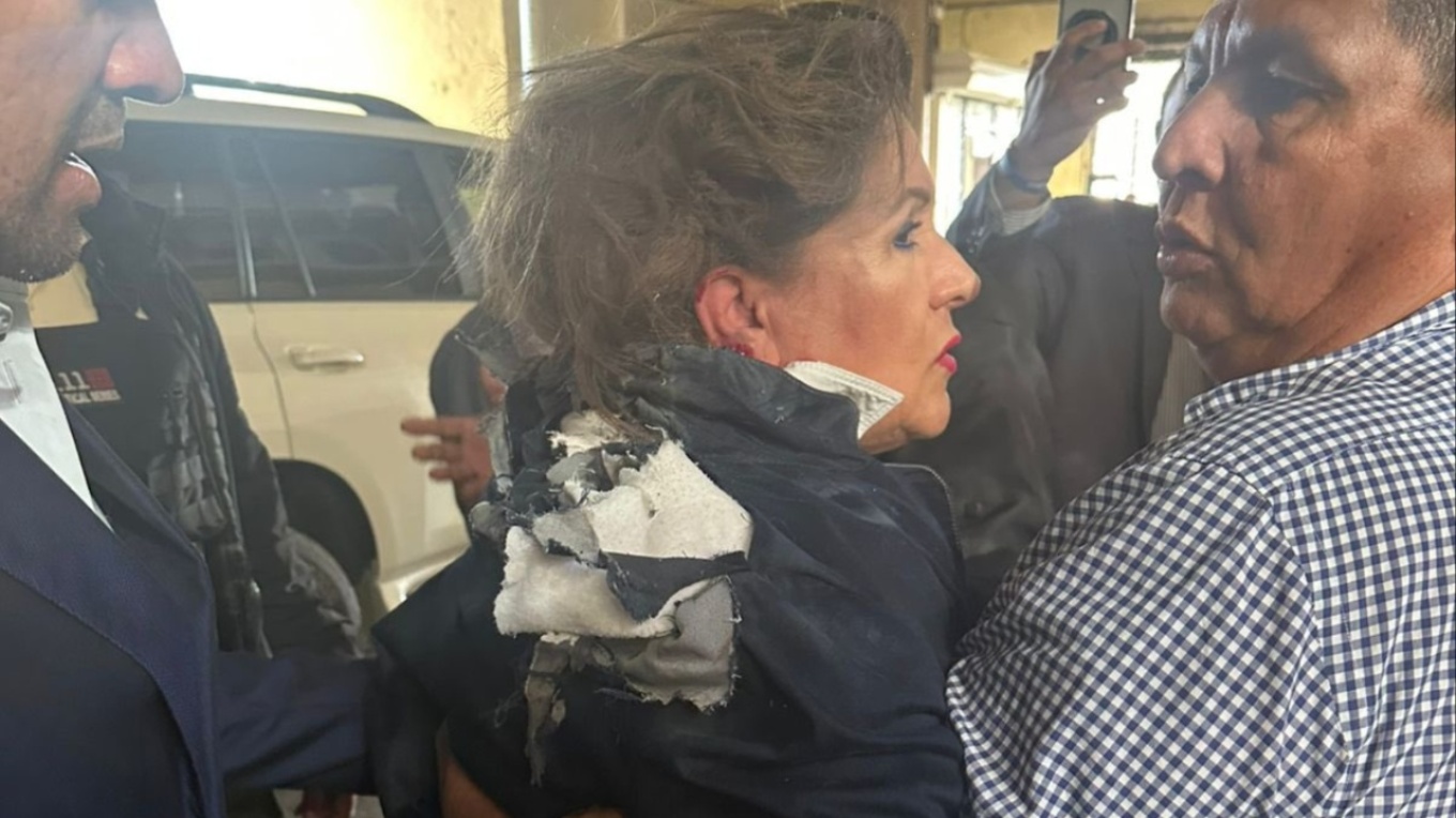 ΒΙΝΤΕΟ: Σοβαρά τραυματισμένη βουλευτής από εκρηκτικό μηχανισμό στο Κοινοβούλιο της Ονδούρας