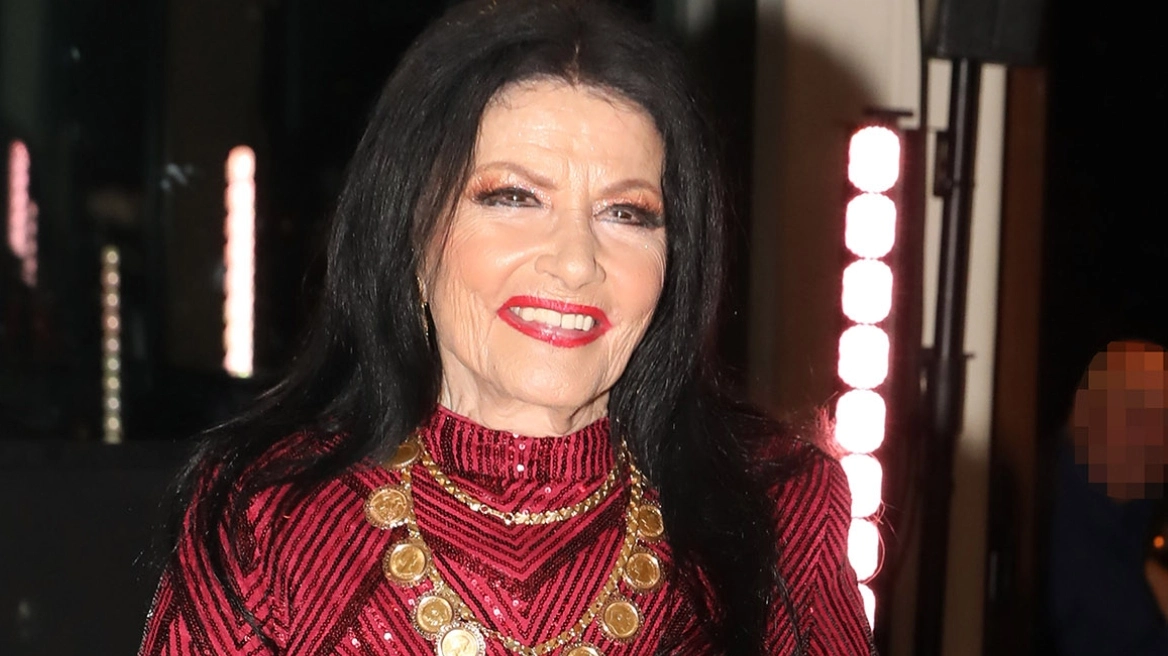 Ζωζώ Σαπουντζάκη: Νεότερα για την υγεία της – Τι συμβαίνει;