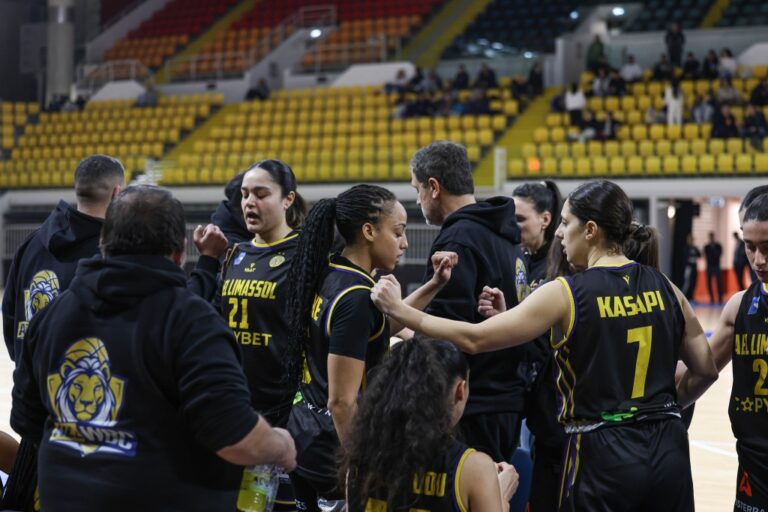 «Σκούπα» τίτλου για την Cowin ΑΕΛ (ΒΙΝΤΕΟ)