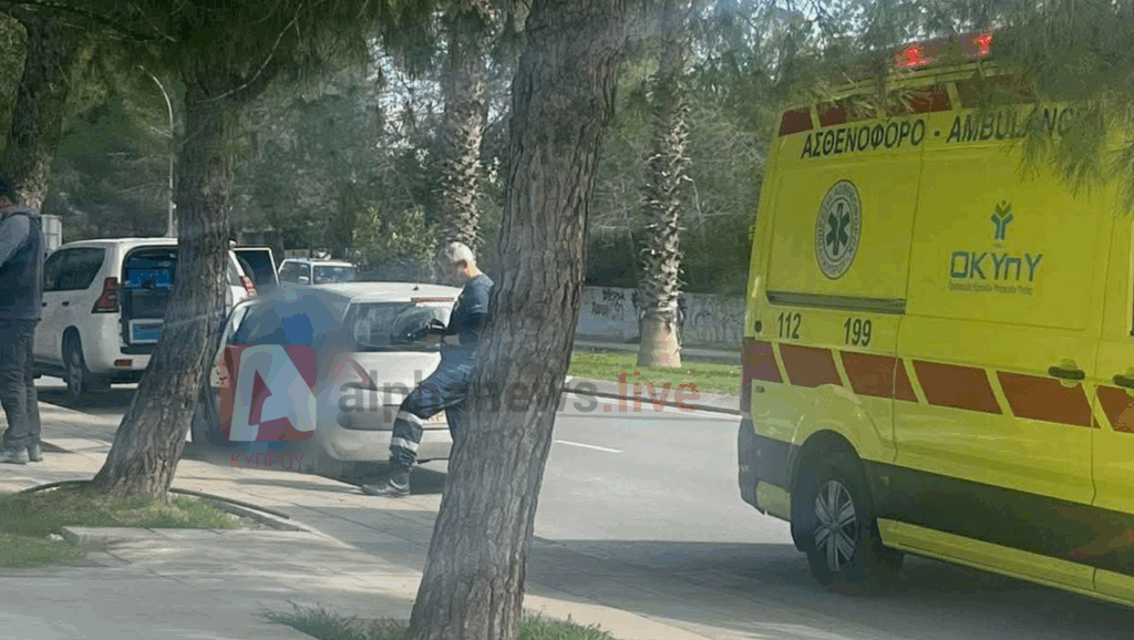 &Pi;&alpha;&tau;έ&rho;&alpha;&sigmaf; &pi;έ&nu;&tau;&epsilon; &pi;&alpha;&iota;&delta;&iota;ώ&nu; &omicron; ά&tau;&upsilon;&chi;&omicron;&sigmaf; 43&chi;&rho;&omicron;&nu;&omicron;&sigmaf; &pi;&omicron;&upsilon; &laquo;έ&sigma;&beta;&eta;&sigma;&epsilon;&raquo; &sigma;&tau;&omicron; &mu;&omicron;&iota;&rho;&alpha;ί&omicron; &mu;&epsilon;&rho;&omicron;&kappa;ά&mu;&alpha;&tau;&omicron;