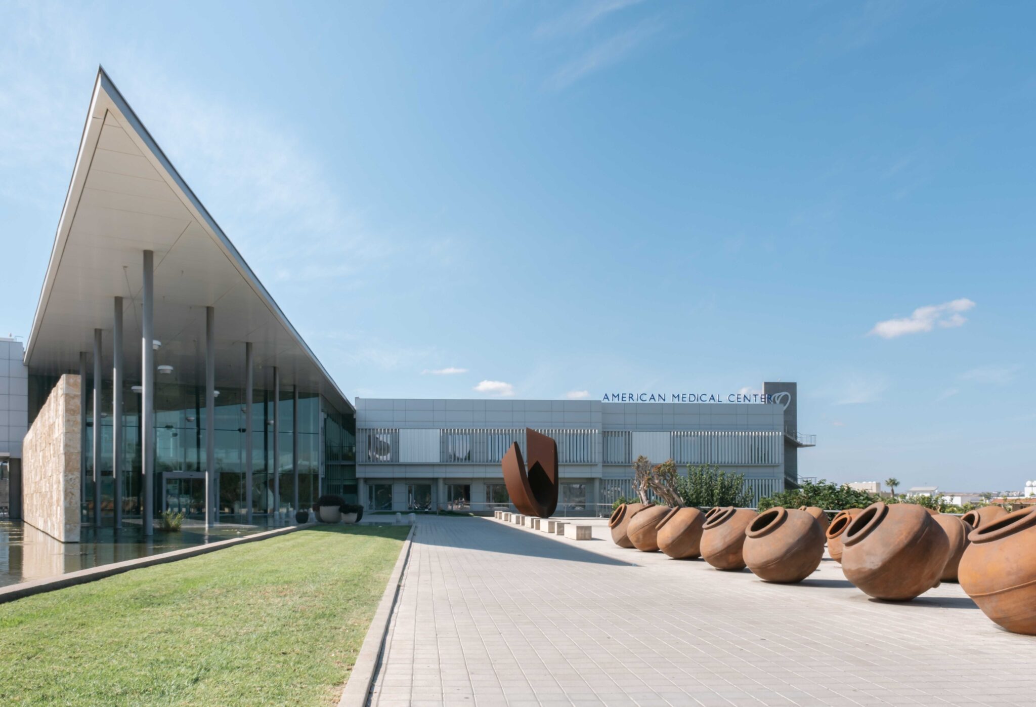 Δέκα χρόνια στην κορυφή το American Medical Center