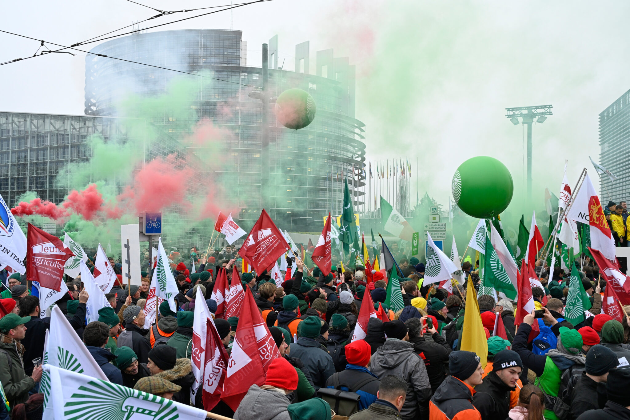 Πρόσθετες δικλείδες προστασίας για τους Ευρωπαίους αγρότες μετά τη συμφωνία ΕΕ–Mercosur