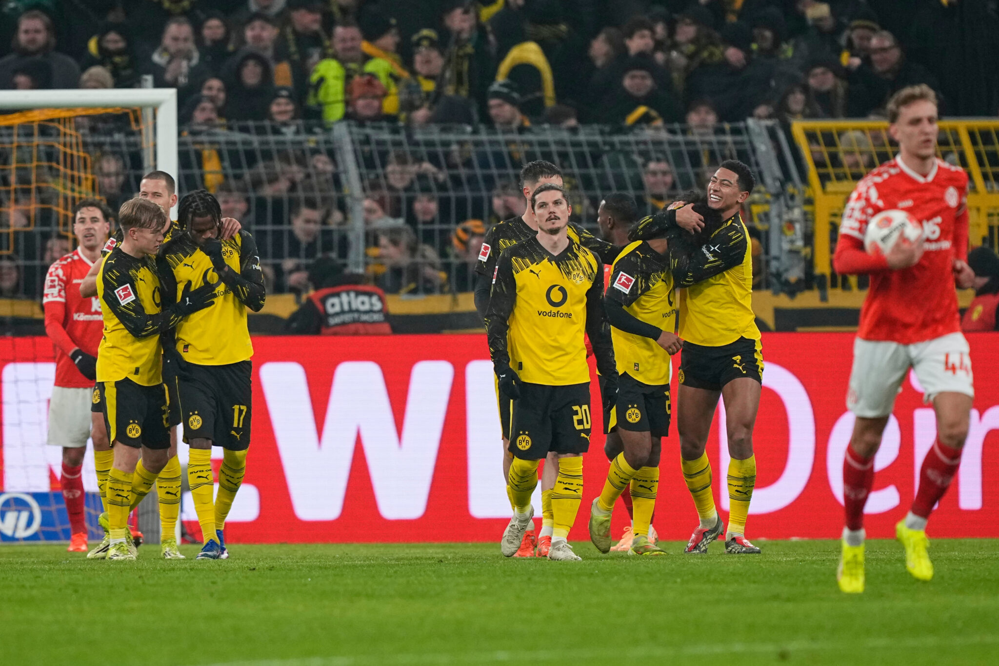 Bundesliga: «Φωτιά» στη μάχη της Ευρώπης και τεστ για τη Λεβερκούζεν πριν τον Ολυμπιακό