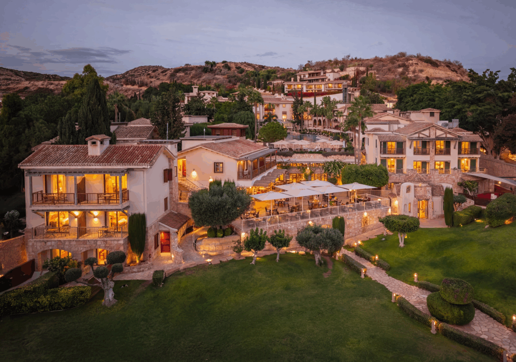 &Kappa;&alpha;&theta;&alpha;&rho;ά &Delta;&epsilon;&upsilon;&tau;έ&rho;&alpha; &delta;ί&pi;&lambda;&alpha; &sigma;&tau;&eta; &theta;ά&lambda;&alpha;&sigma;&sigma;&alpha; &sigma;&tau;&omicron; Columbia Beach Resort