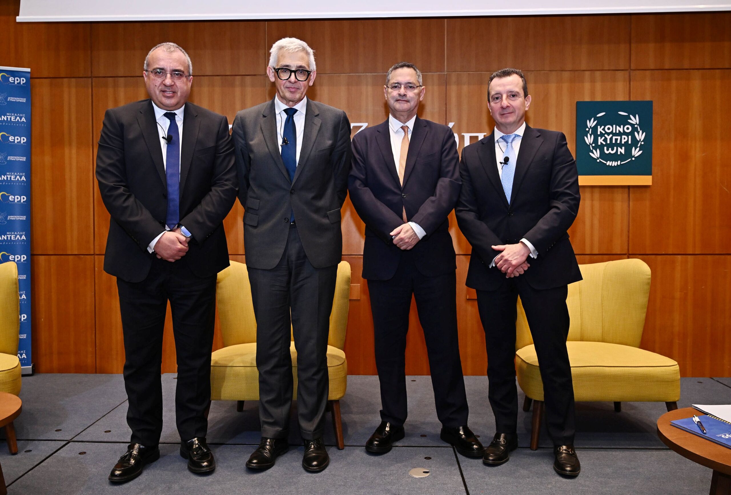 &Tau;&omicron; &psi;&eta;&phi;&iota;&alpha;&kappa;ό &epsilon;&upsilon;&rho;ώ &sigma;&upsilon;&mu;&pi;&lambda;ή&rho;&omega;&mu;&alpha; &kappa;&alpha;&iota; ό&chi;&iota; &upsilon;&pi;&omicron;&kappa;&alpha;&tau;ά&sigma;&tau;&alpha;&tau;&omicron; &tau;&omicron;&upsilon; &epsilon;&upsilon;&rho;ώ, &lambda;έ&epsilon;&iota; &omicron; &Kappa;&epsilon;&rho;&alpha;&upsilon;&nu;ό&sigmaf;