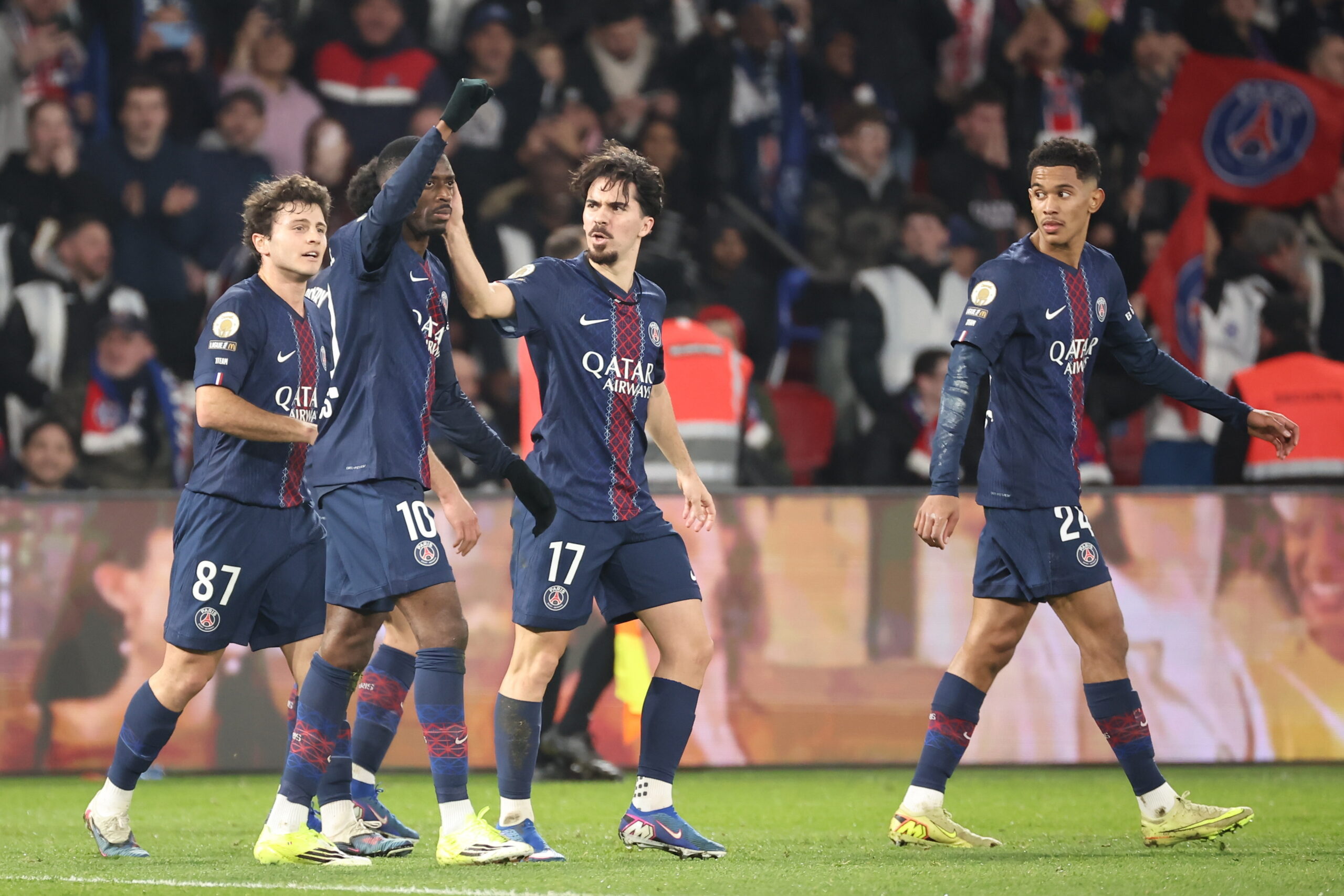 «Πάτησε» τη Μαρσέιγ με «πεντάρα» και έμεινε στην κορυφή η Παρί