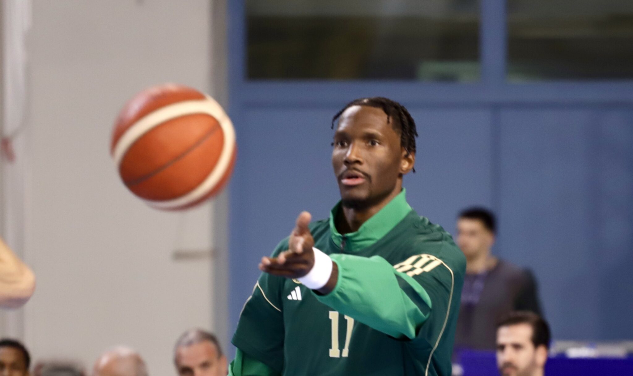 Αγριεμένος Παναθηναϊκός, έκανε «ματ» στον Ολυμπιακό με Χέιζ-Ντέιβις και σήκωσε back-to-back Kύπελλο